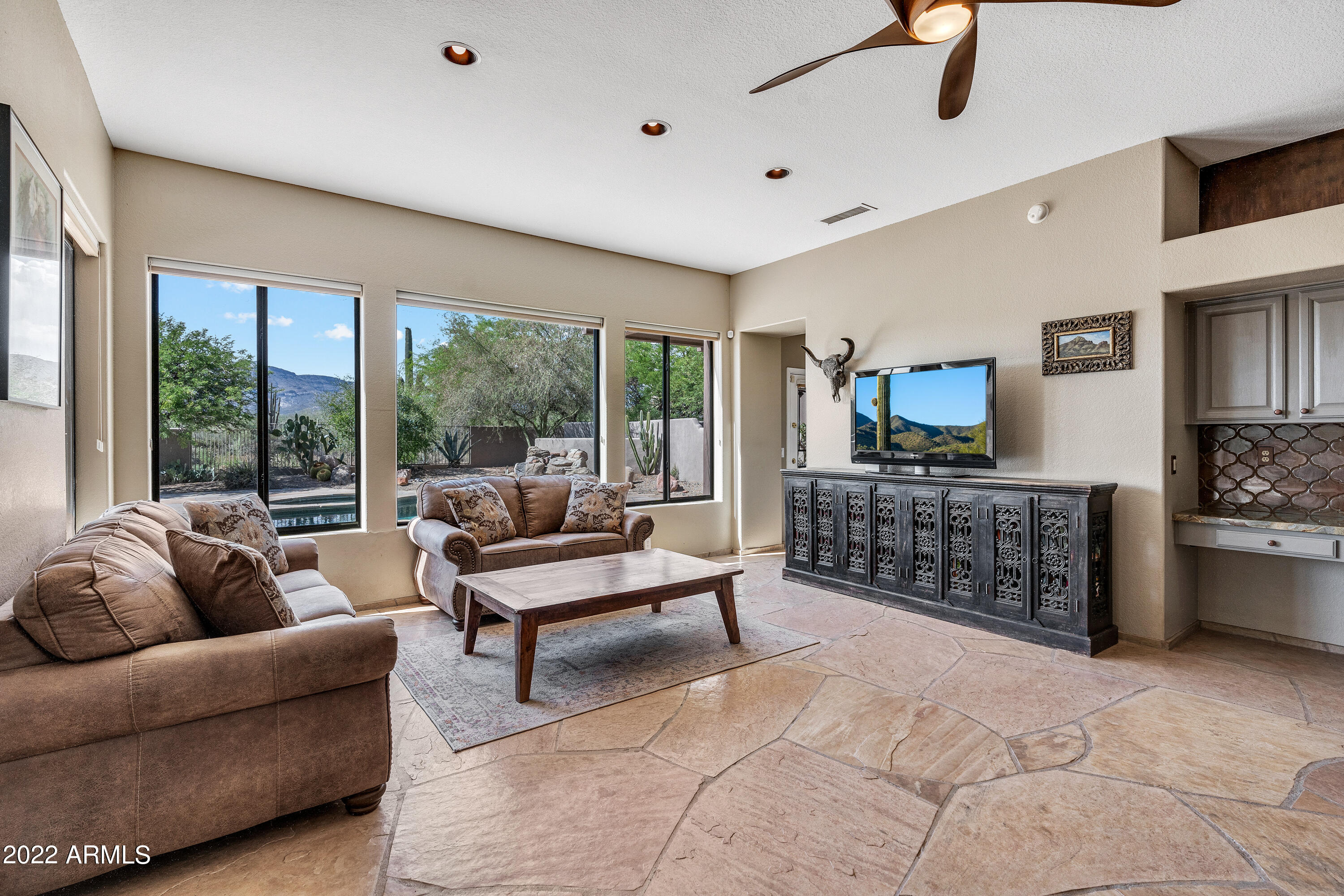 41432 N IRONWOOD Bluff