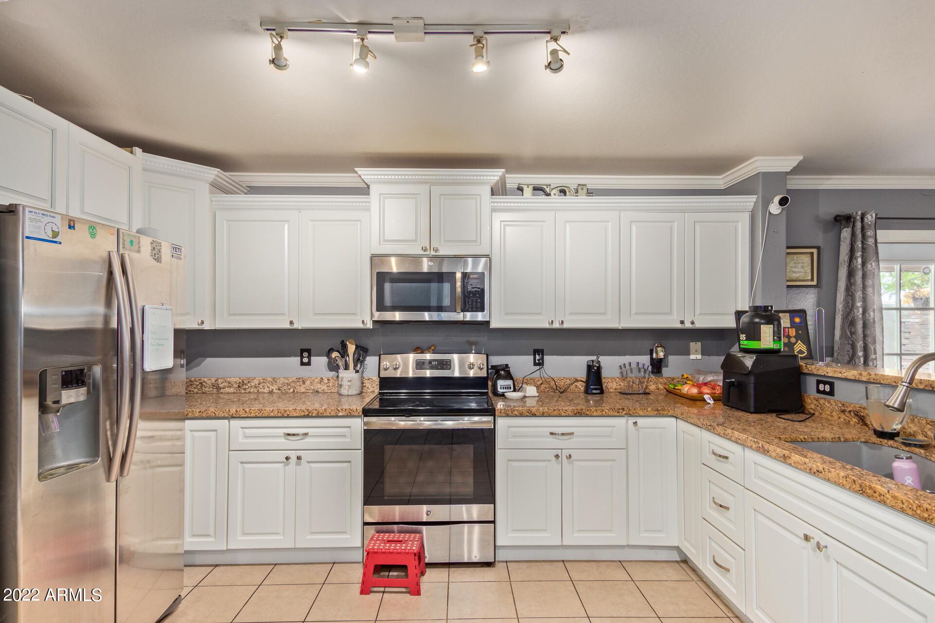 40627 N GLEN MEADOWS Lane
