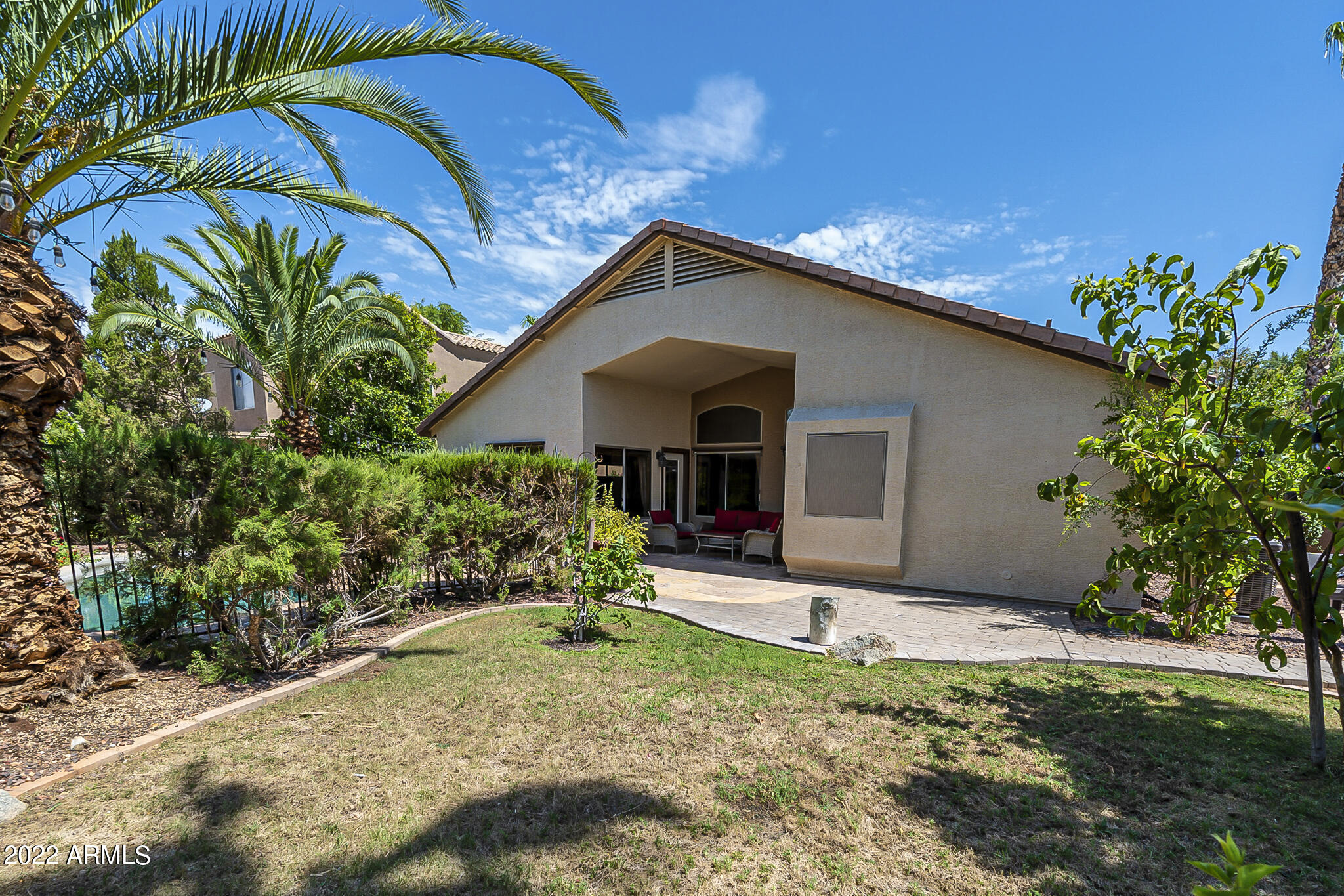 4521 E KARSTEN Drive