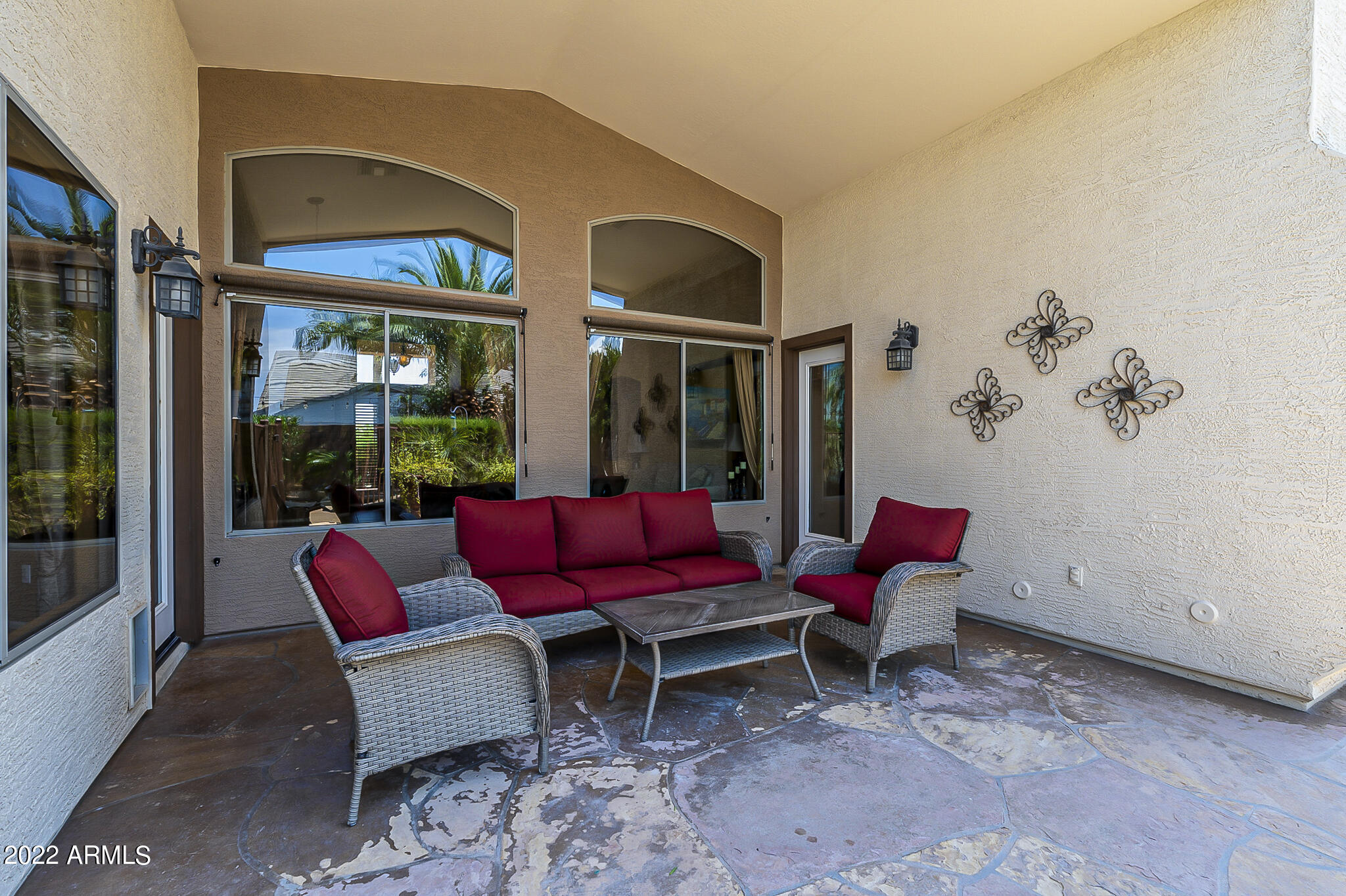 4521 E KARSTEN Drive