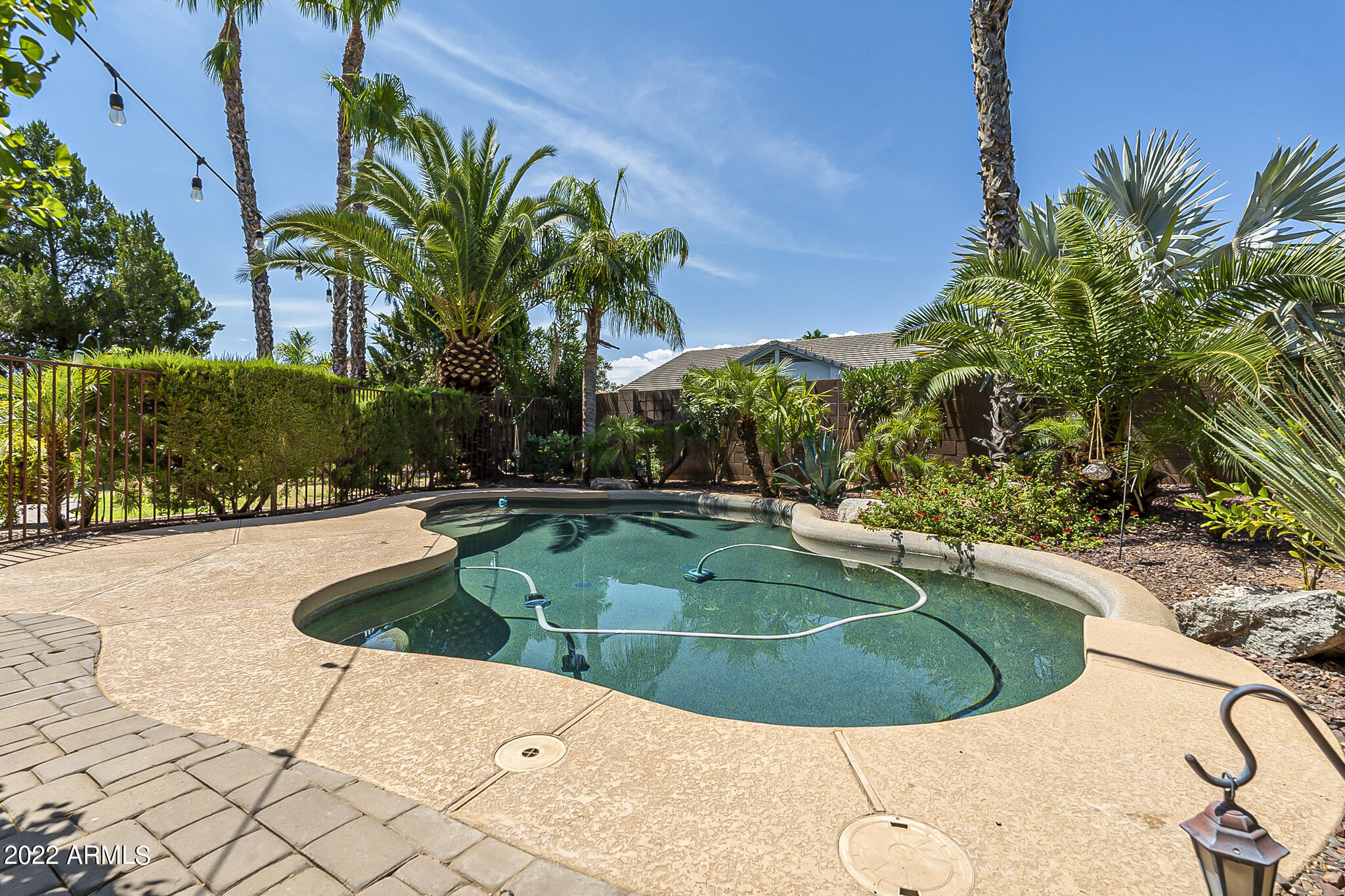 4521 E KARSTEN Drive