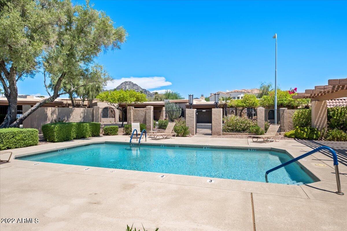 6731 N OCOTILLO HERMOSA Circle