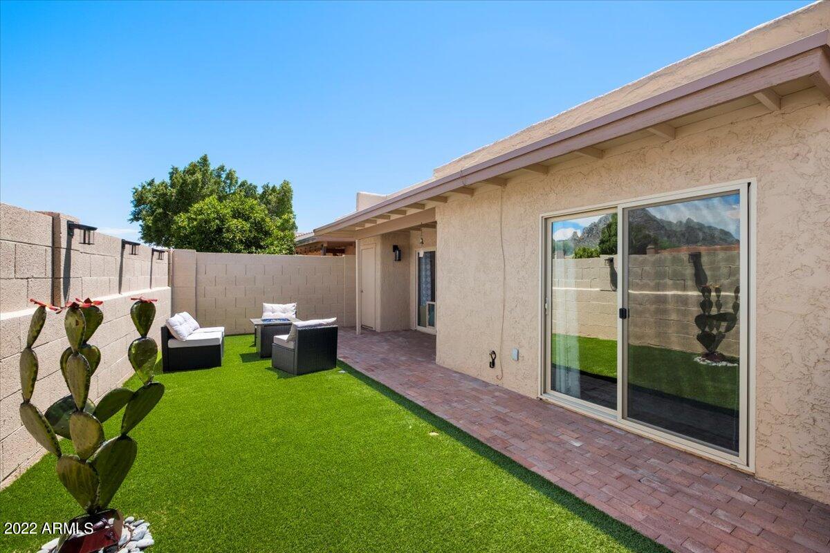 6731 N OCOTILLO HERMOSA Circle