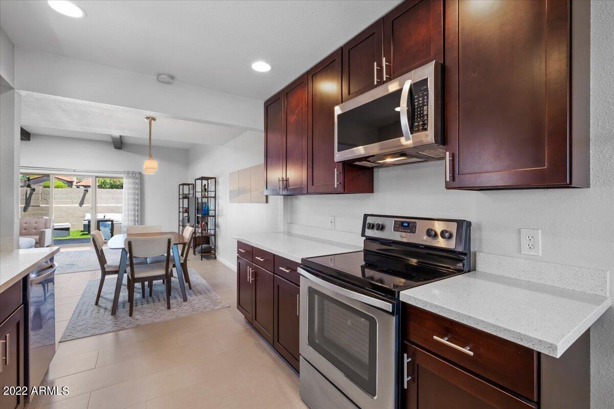 6731 N OCOTILLO HERMOSA Circle