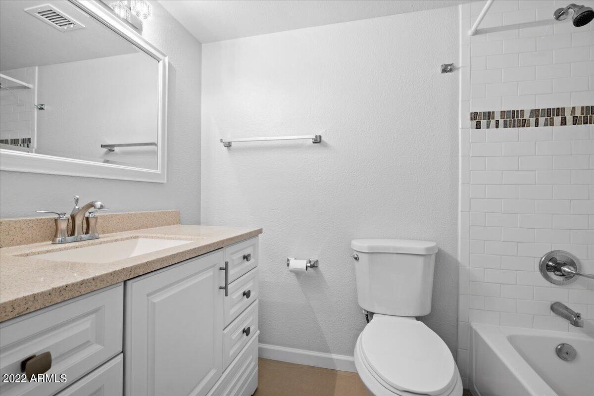 6731 N OCOTILLO HERMOSA Circle