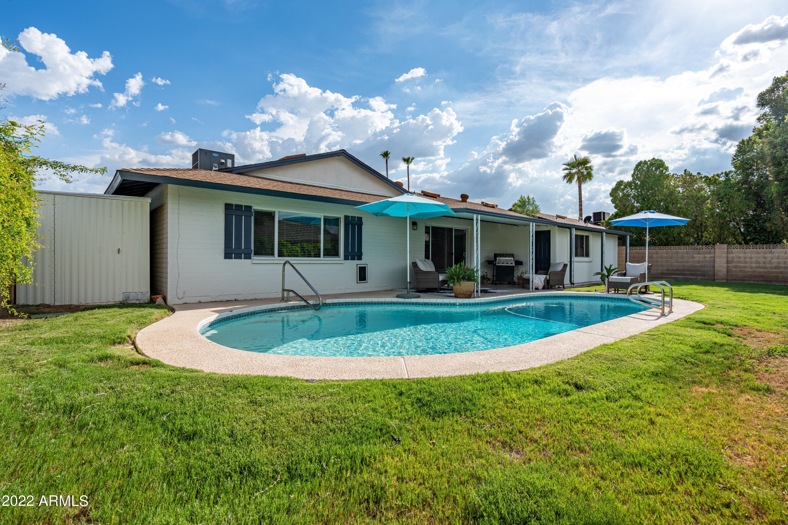 8208 E BUENA TERRA Way