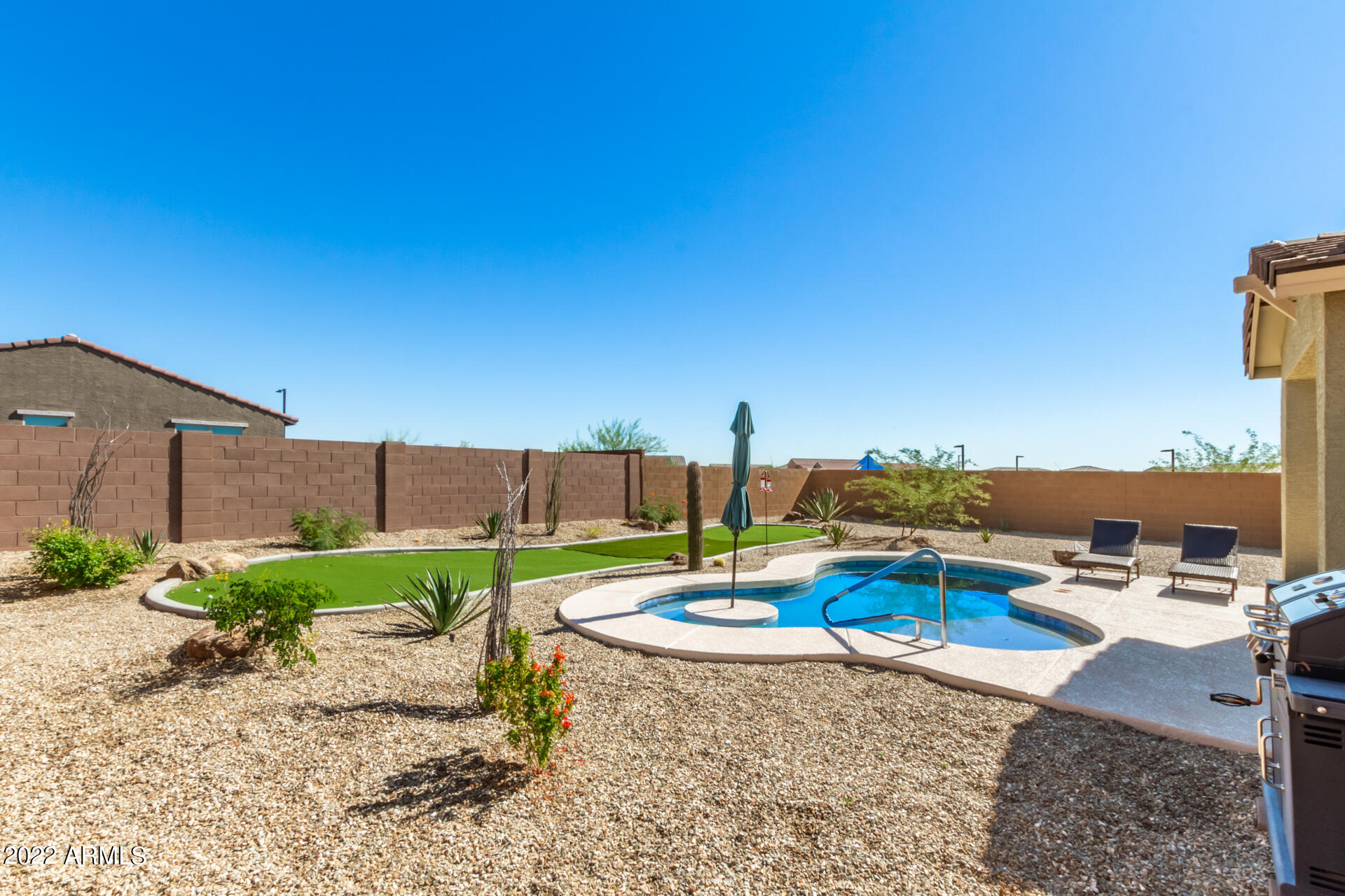 18054 W ELM Street