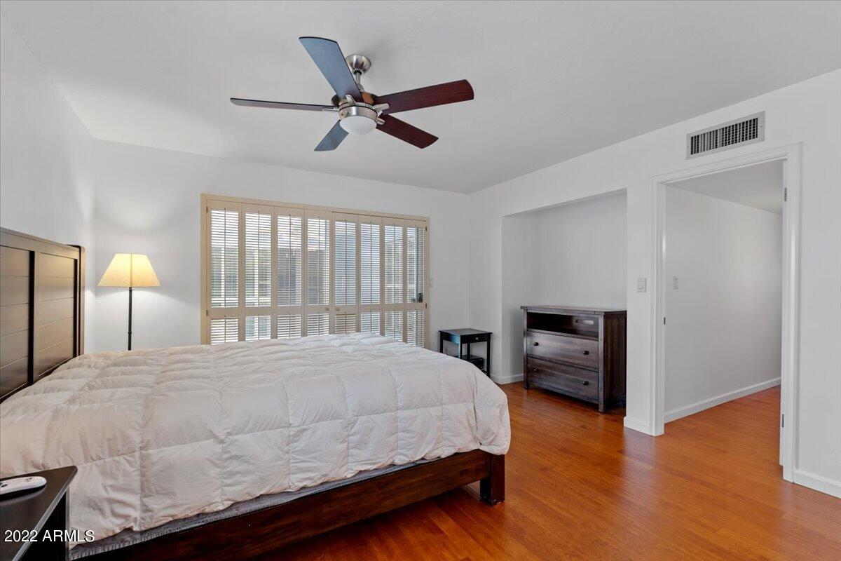 8553 E VIA DE SERENO --