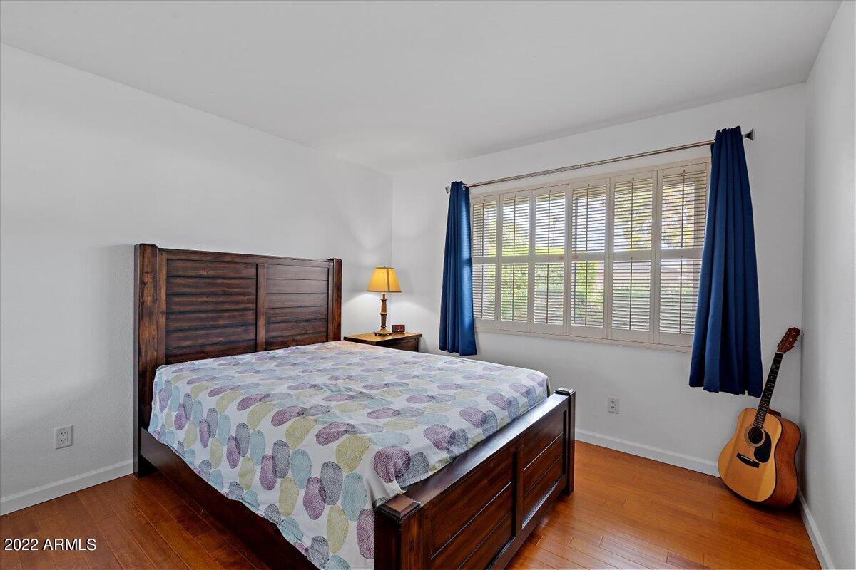 8553 E VIA DE SERENO --