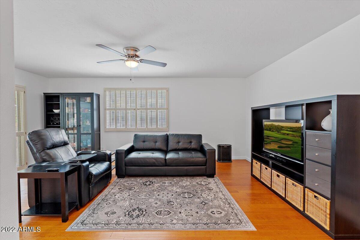 8553 E VIA DE SERENO --