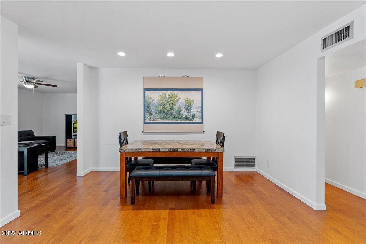 8553 E VIA DE SERENO --