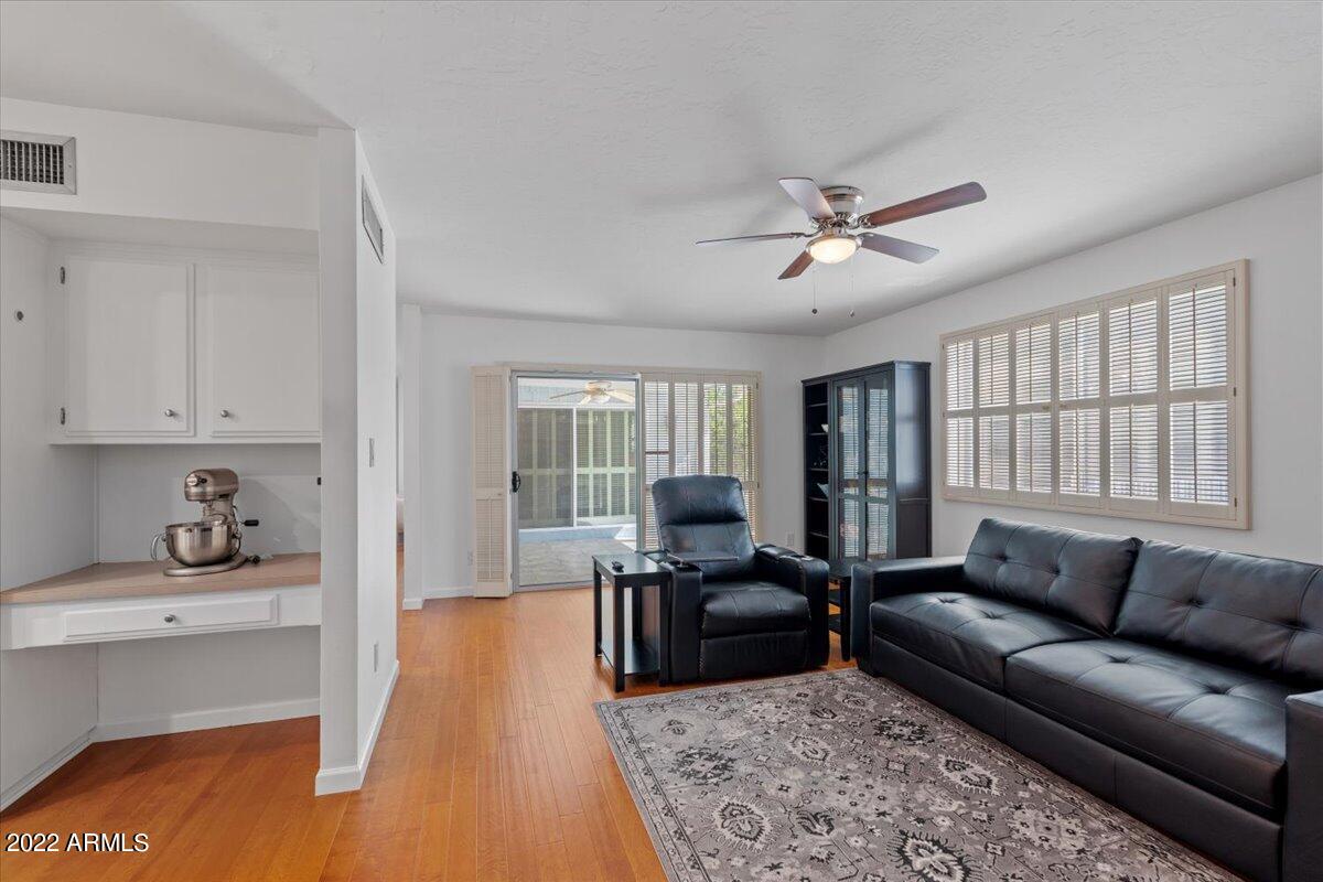 8553 E VIA DE SERENO --