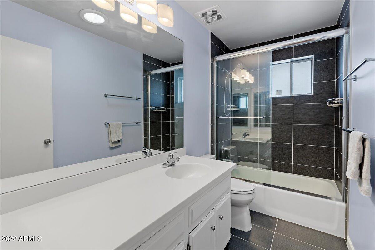 8553 E VIA DE SERENO --