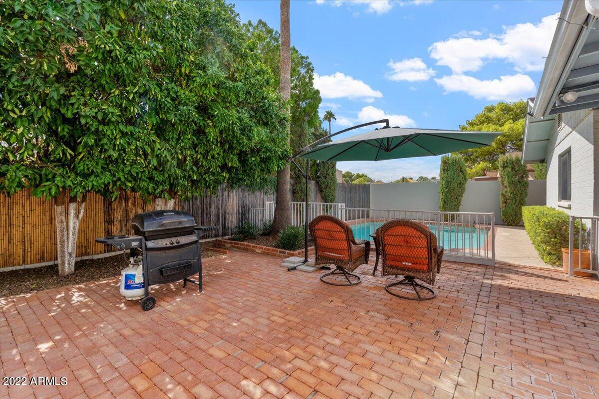 8553 E VIA DE SERENO --