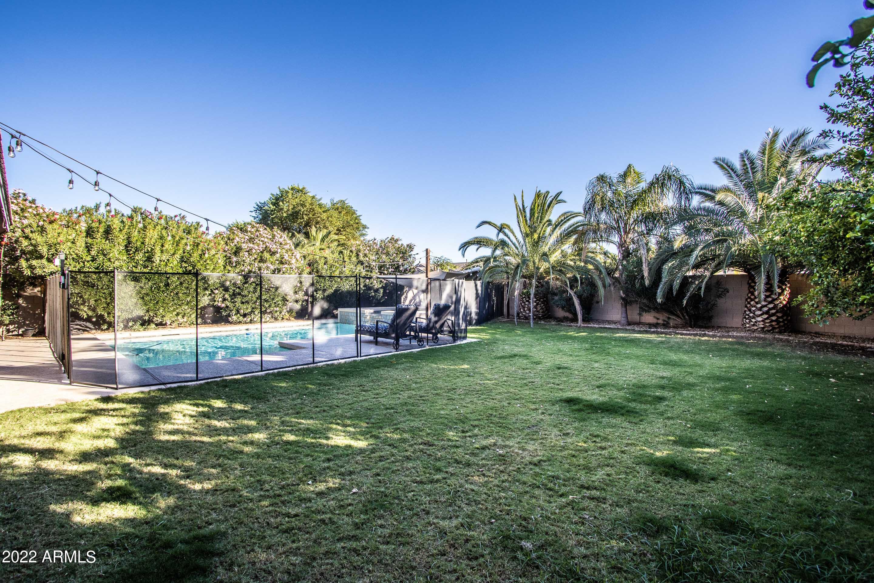 2899 E FANDANGO Drive