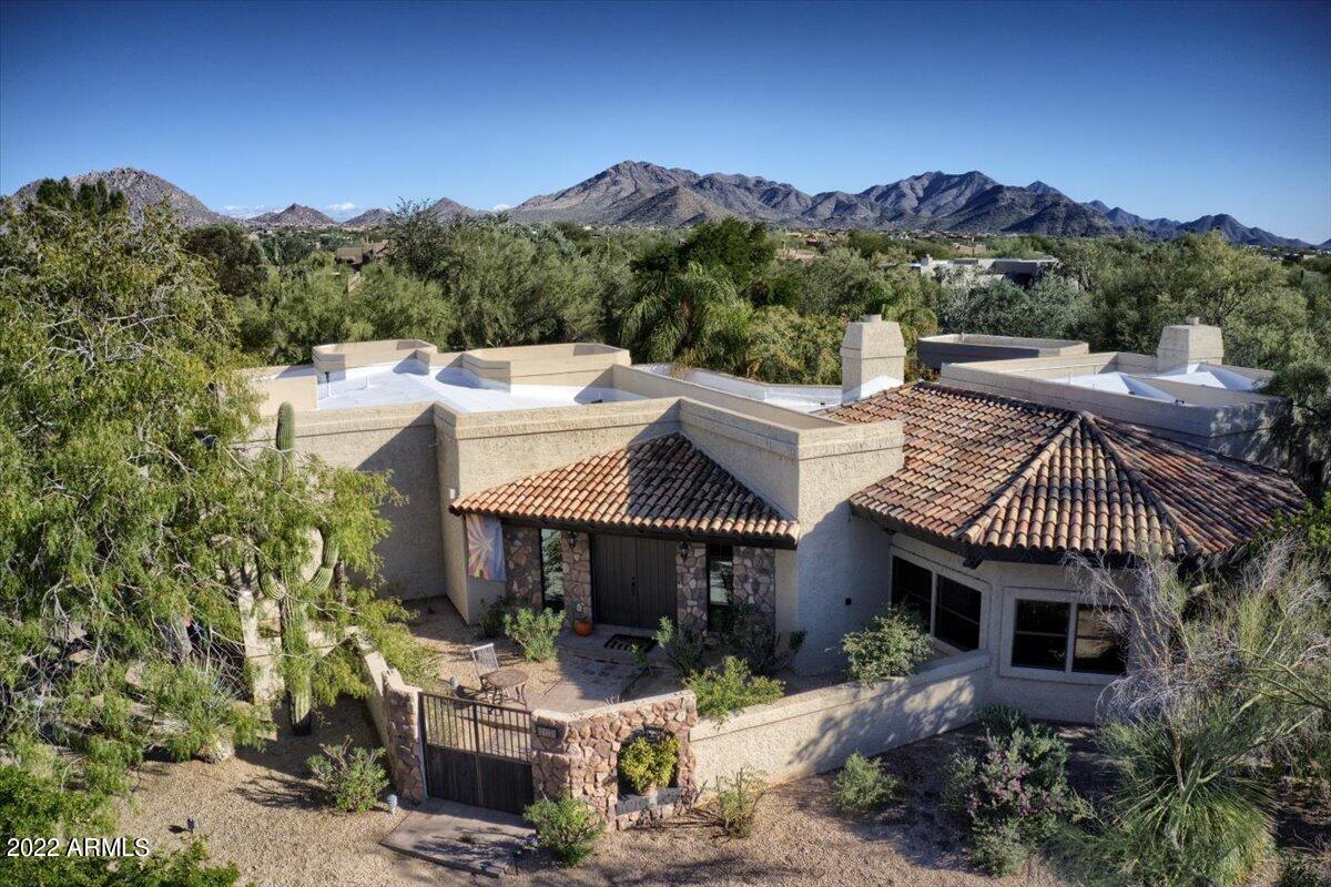 8459 E WHISPERING WIND Drive