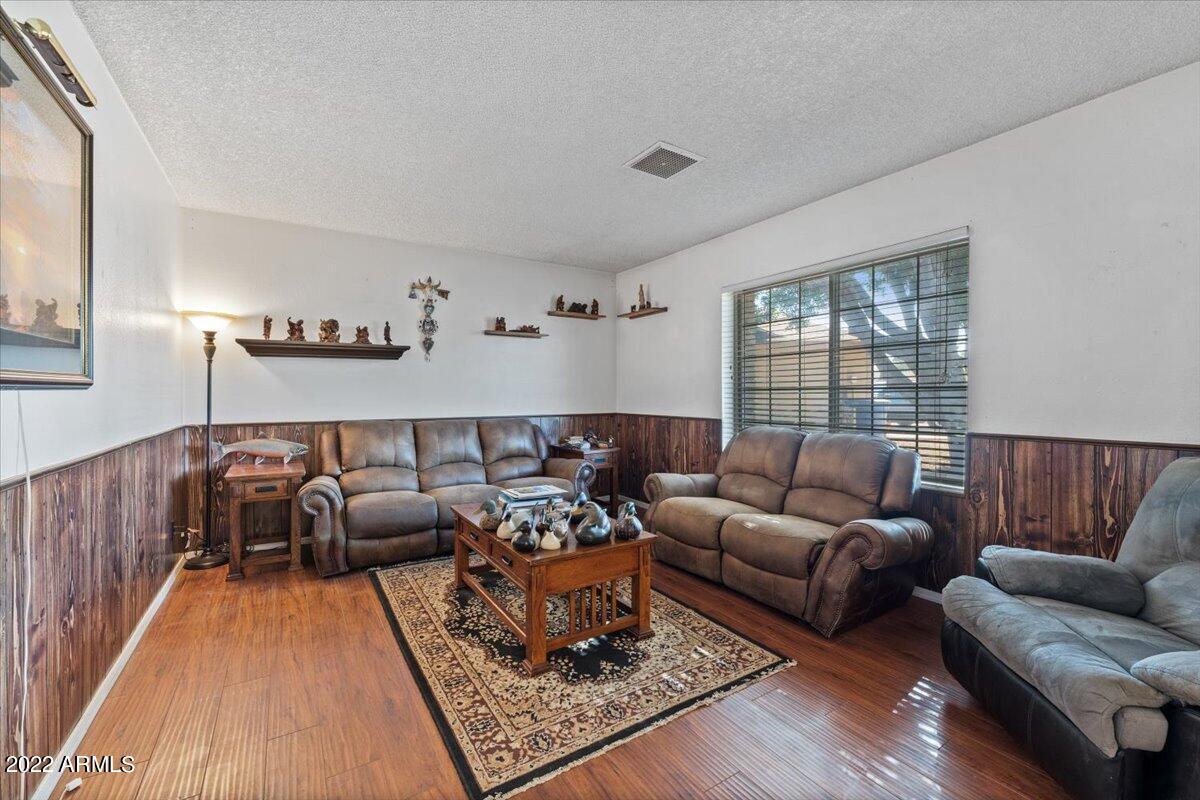 1320 W PALO VERDE Drive