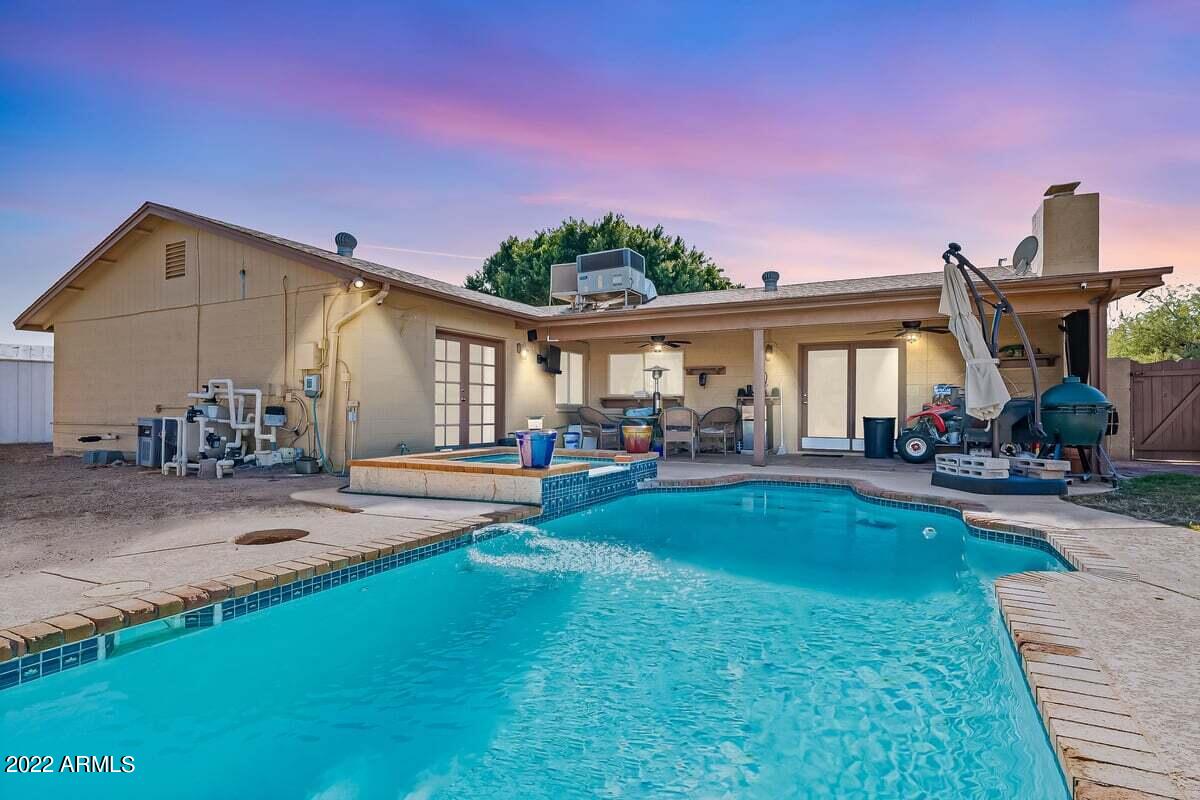 1320 W PALO VERDE Drive
