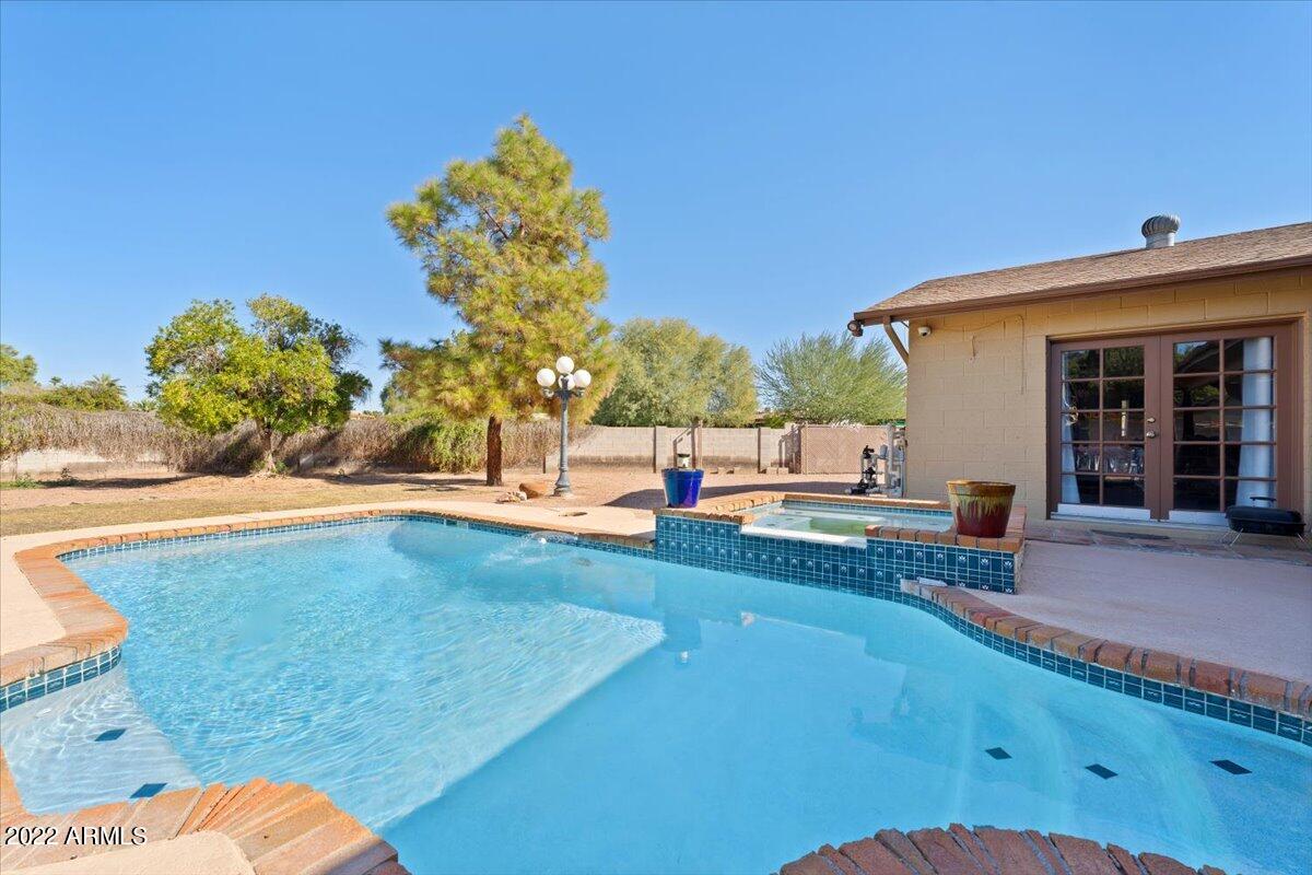 1320 W PALO VERDE Drive
