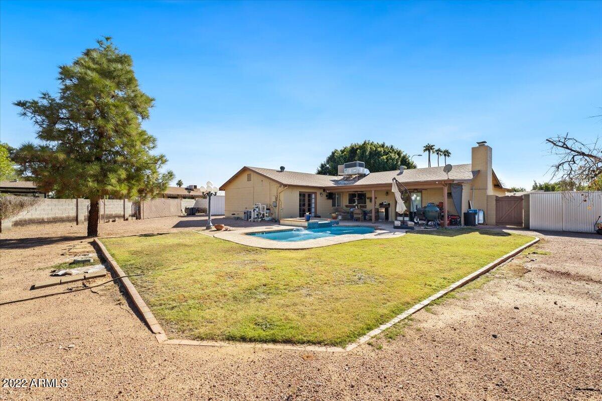 1320 W PALO VERDE Drive