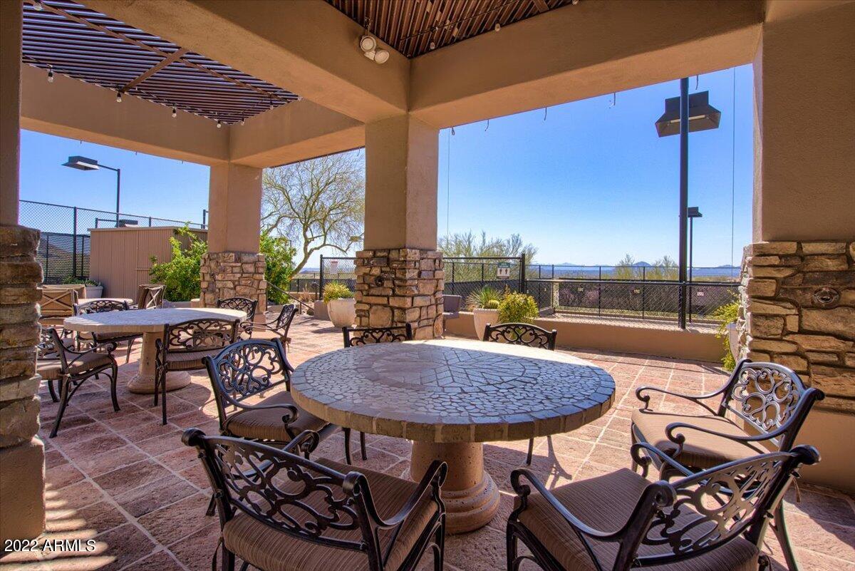 13641 E SHAW BUTTE Drive