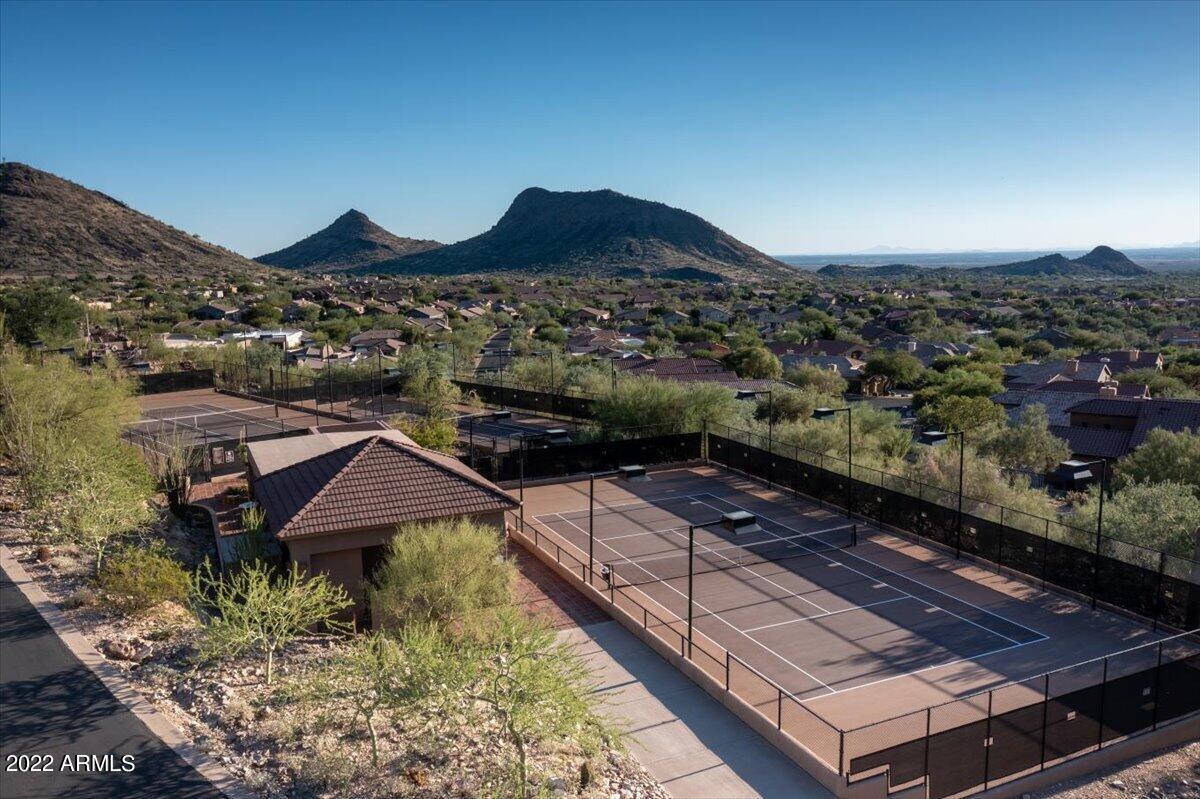 13641 E SHAW BUTTE Drive