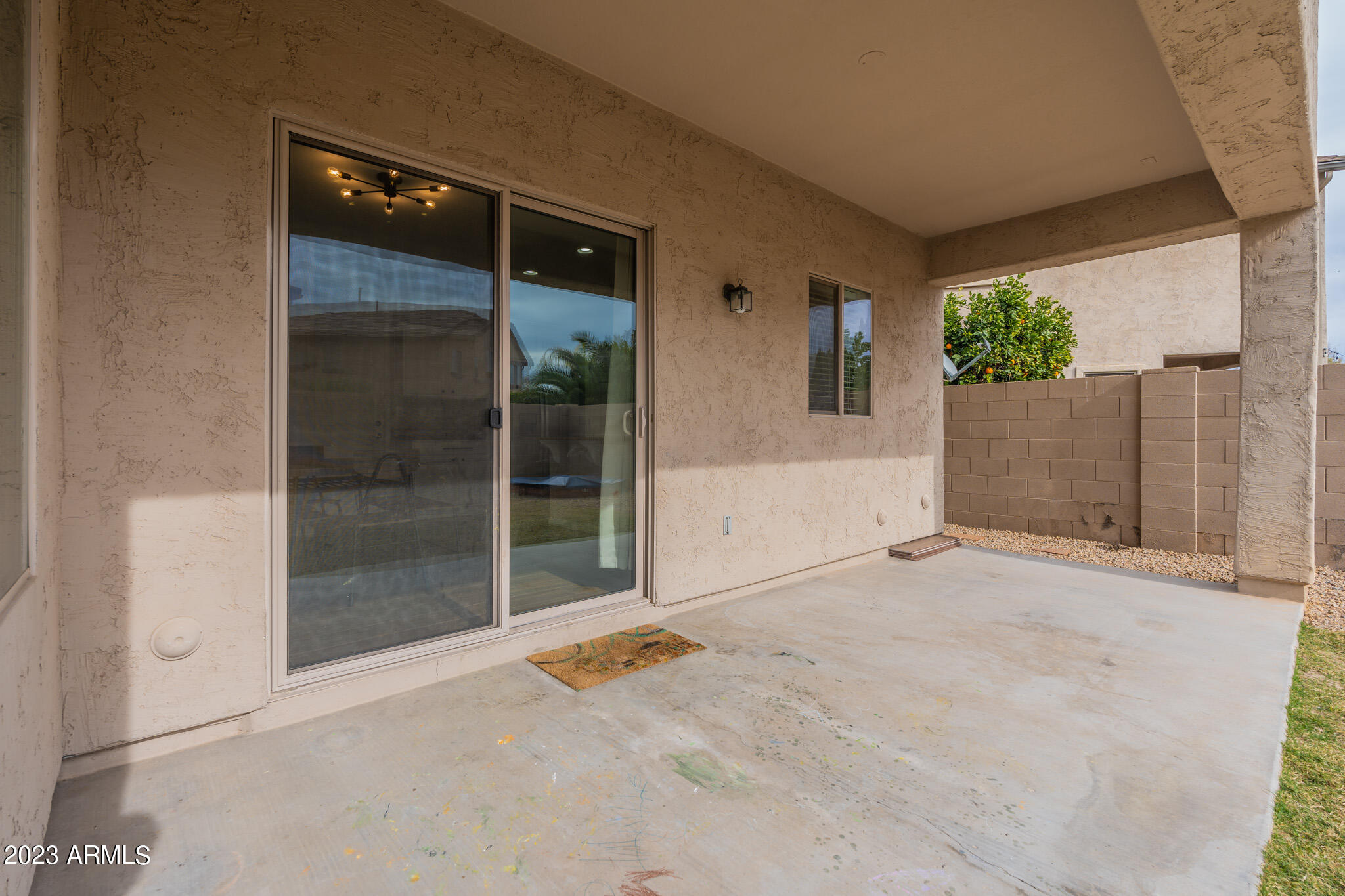 2519 W DESERT VISTA Trail