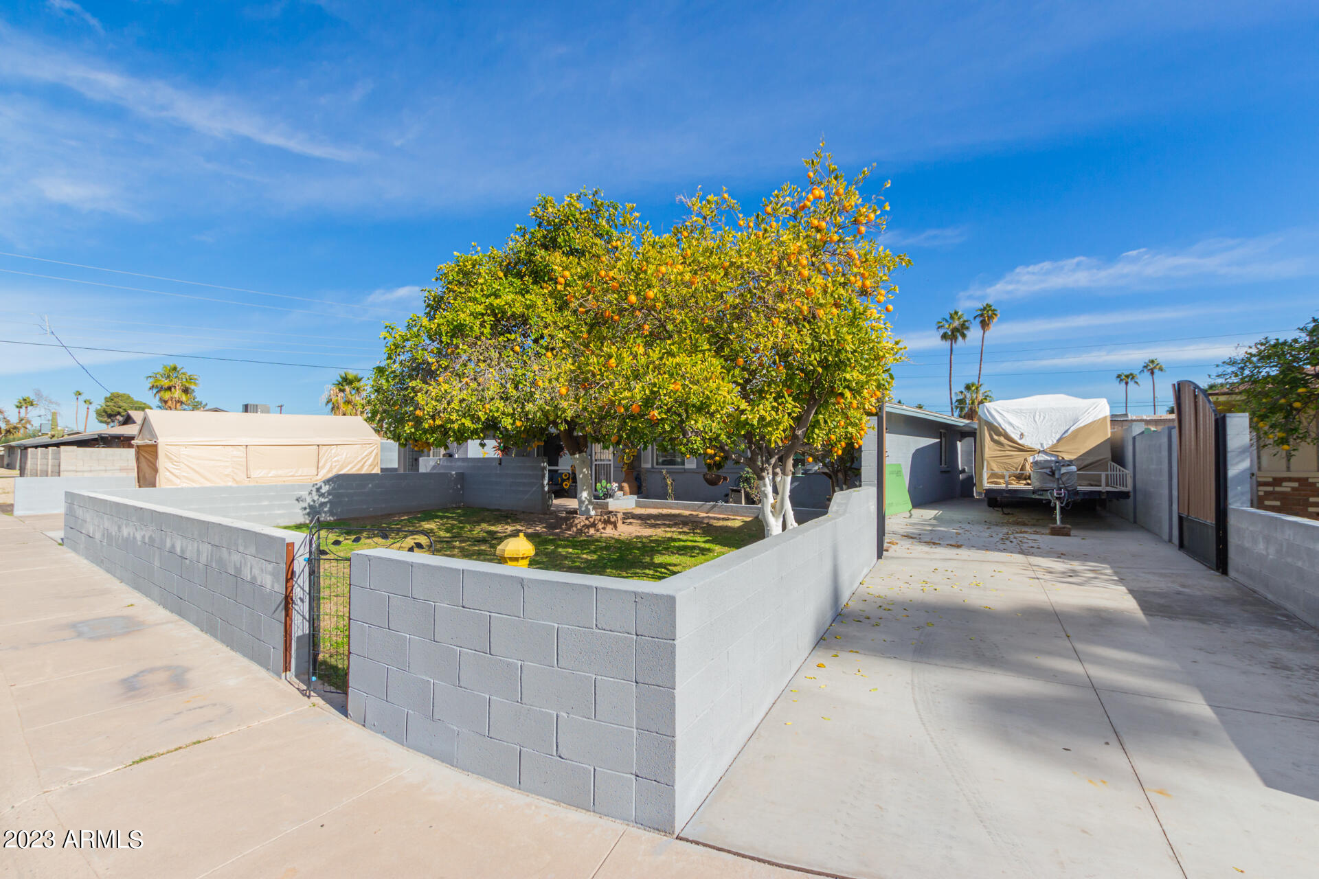 3909 S KENNETH Place