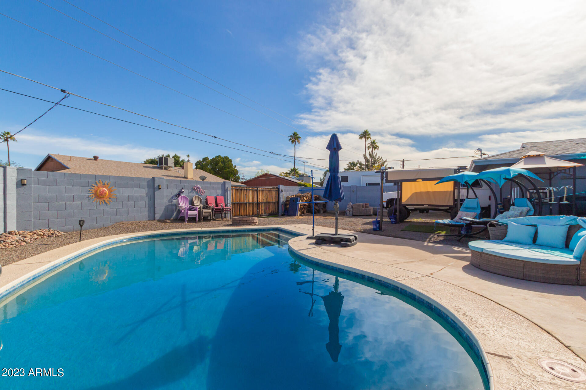3909 S KENNETH Place