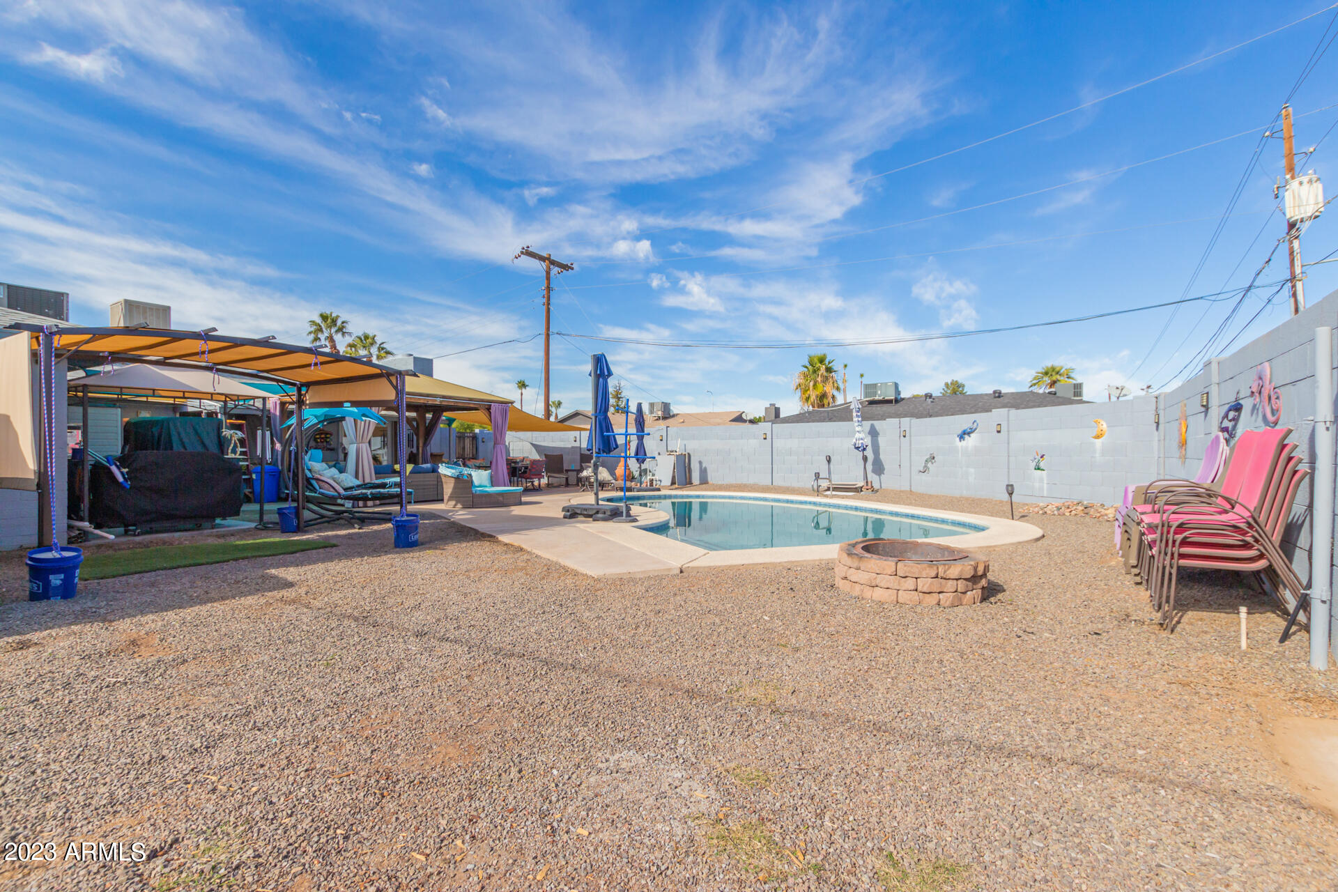 3909 S KENNETH Place