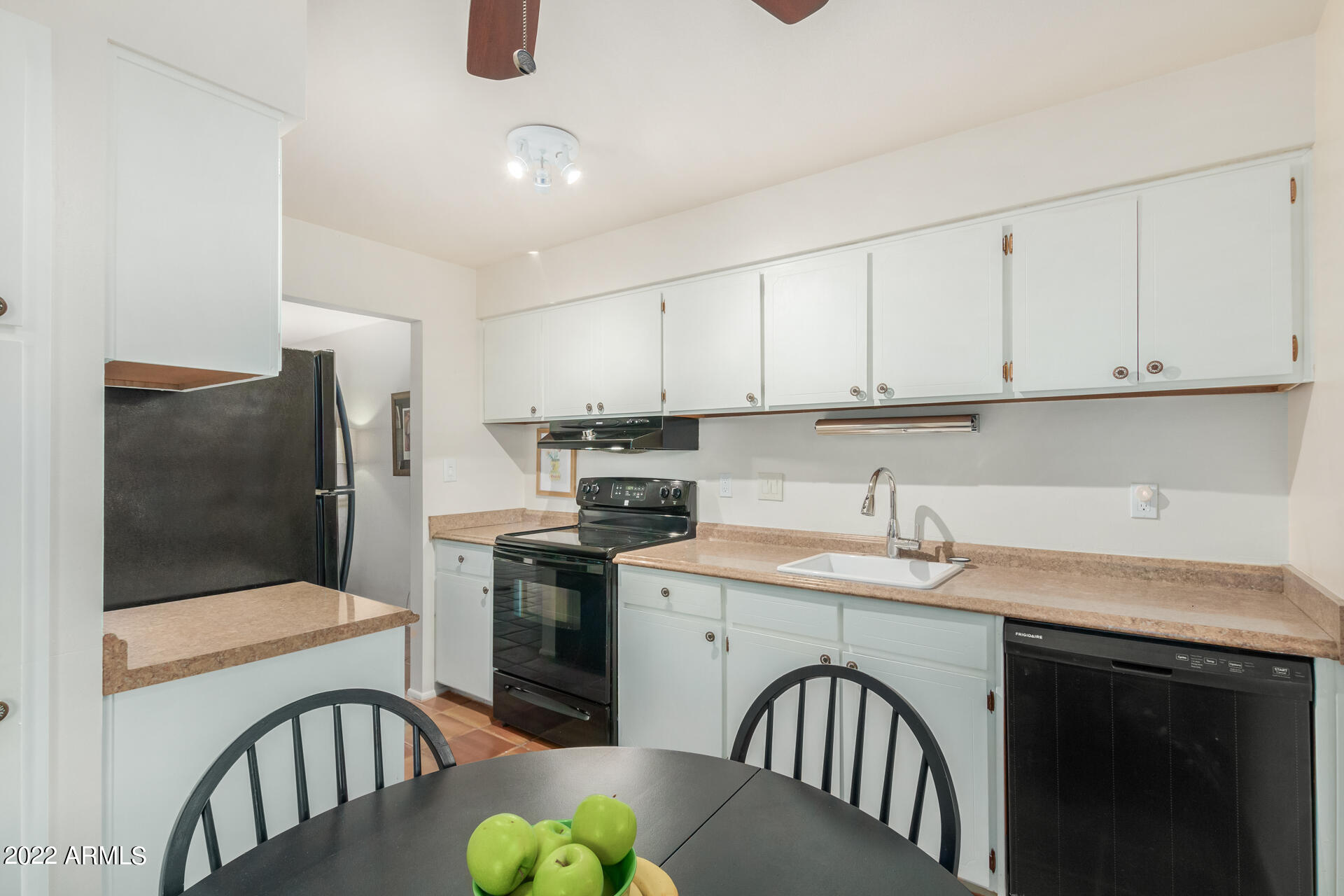 8141 N CENTRAL Avenue # 3