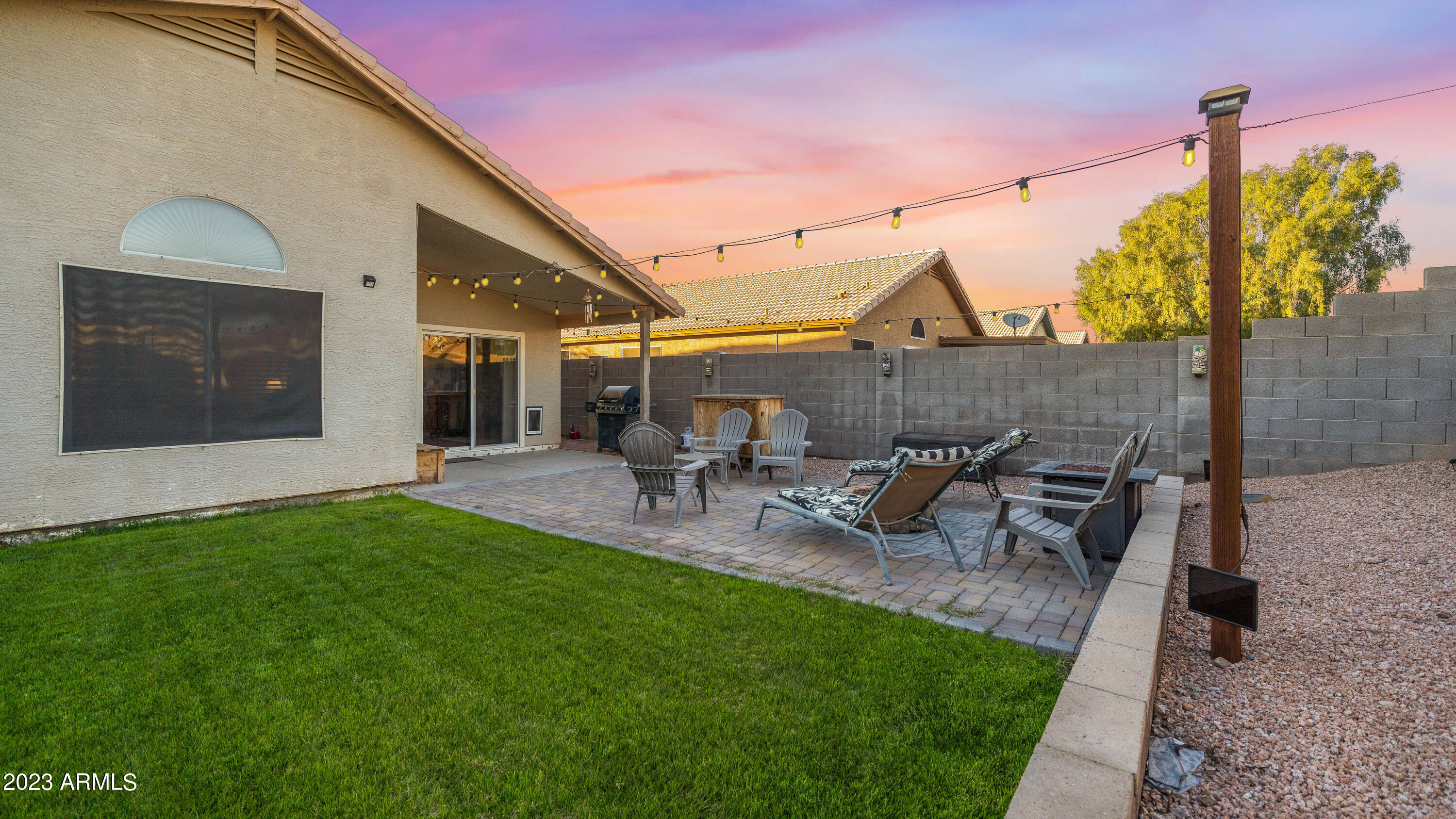 439 N WINDSOR --