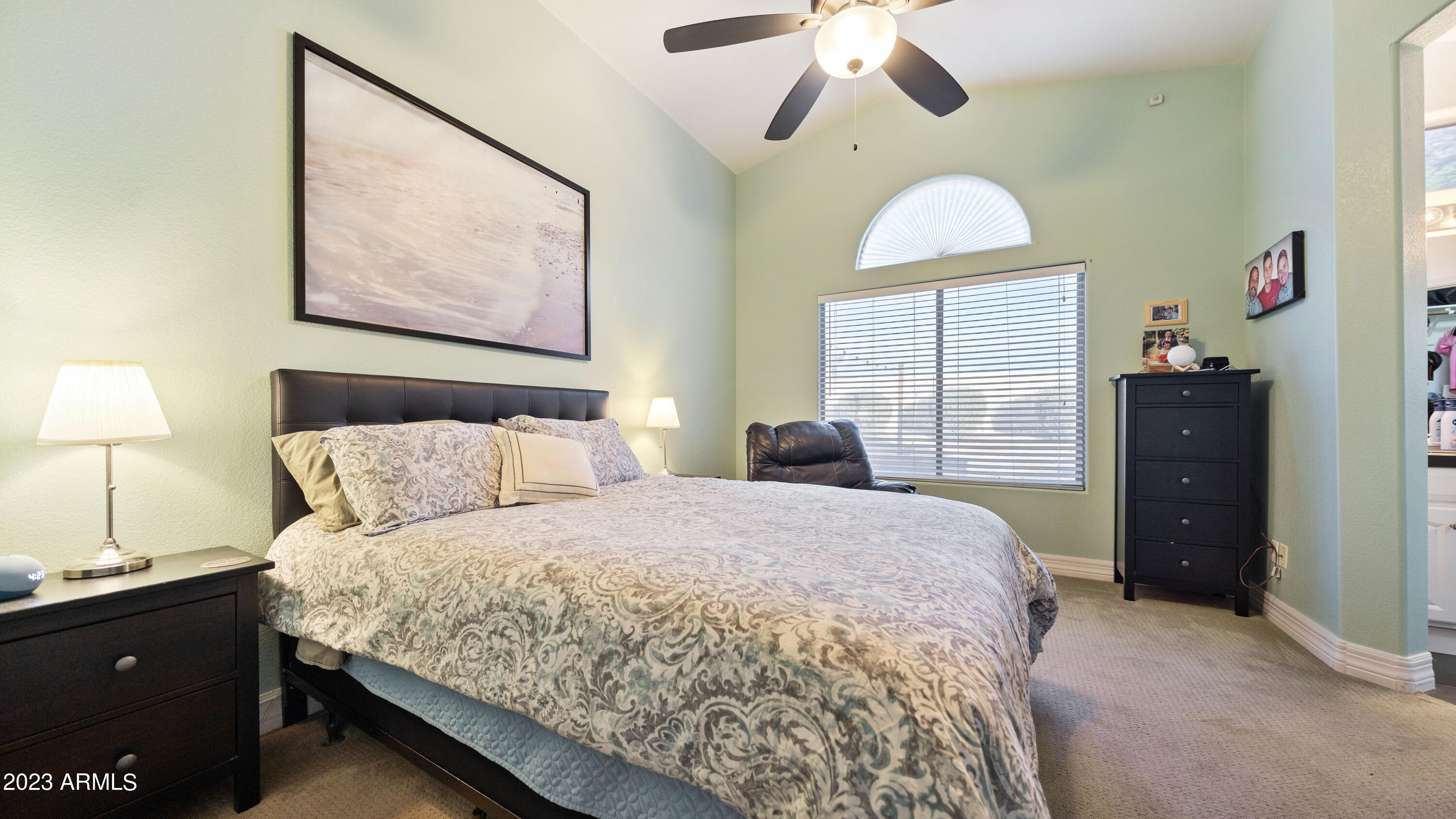 439 N WINDSOR --