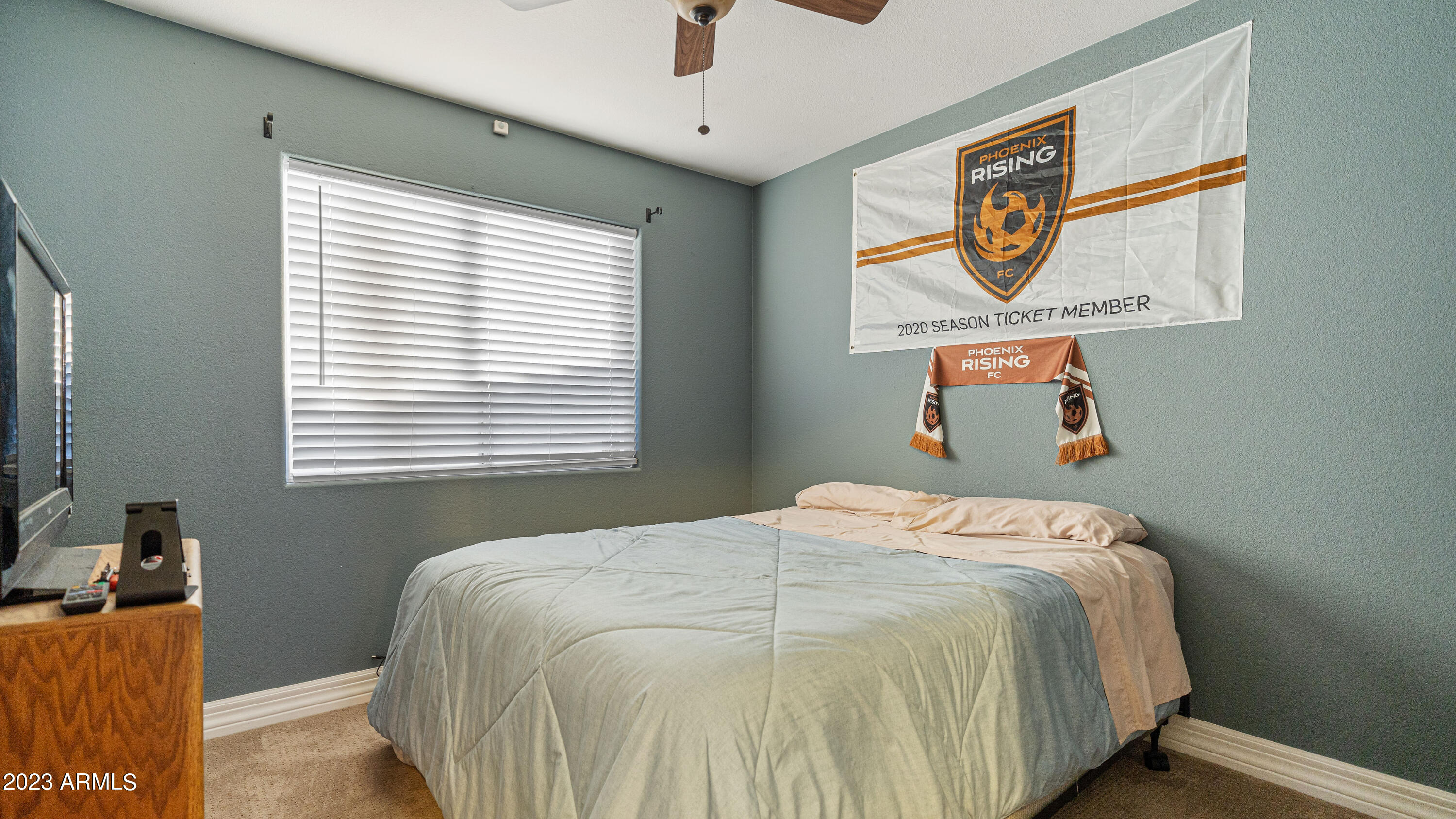 439 N WINDSOR --