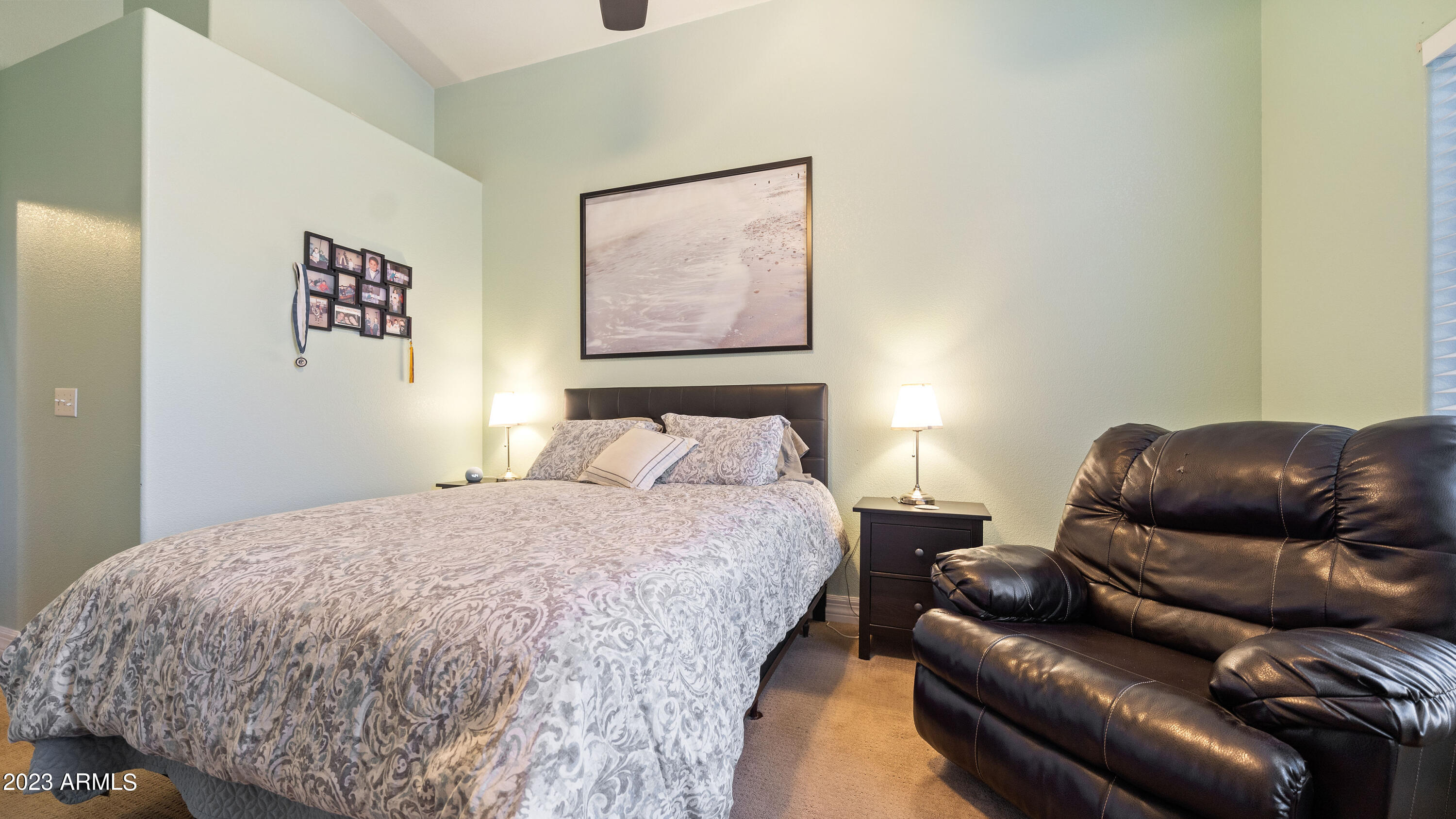 439 N WINDSOR --