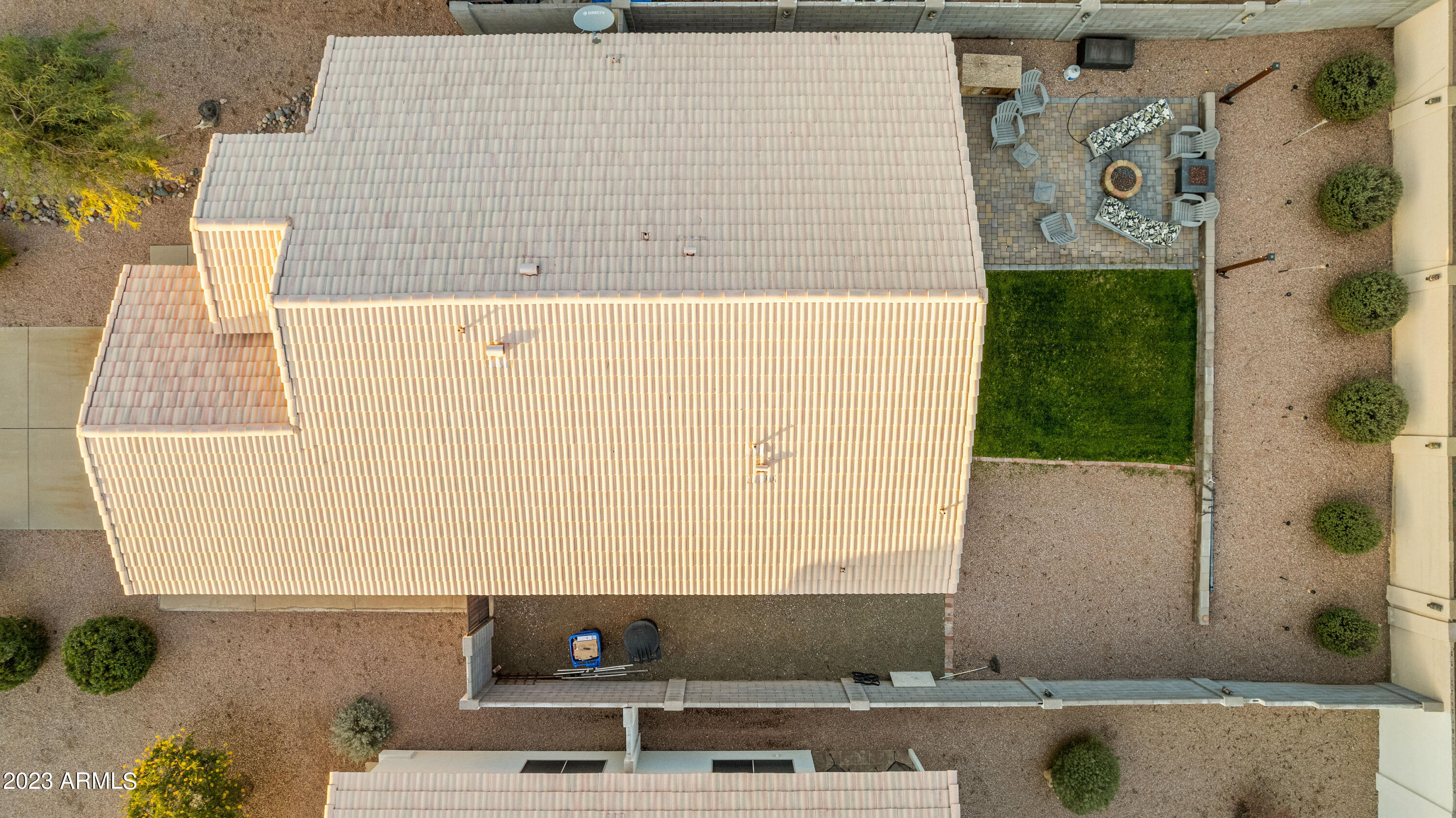 439 N WINDSOR --