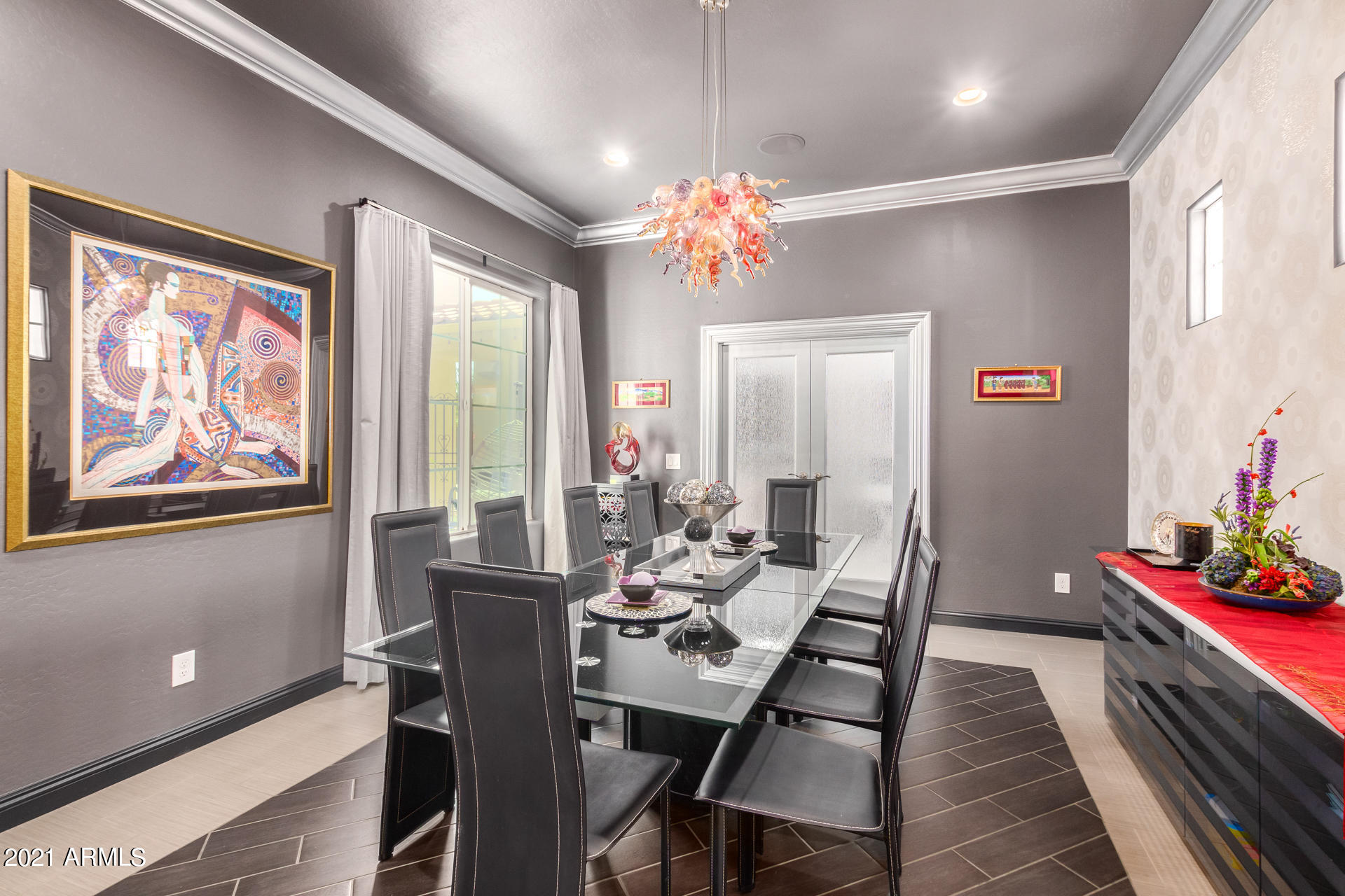 2424 W HOPE Circle