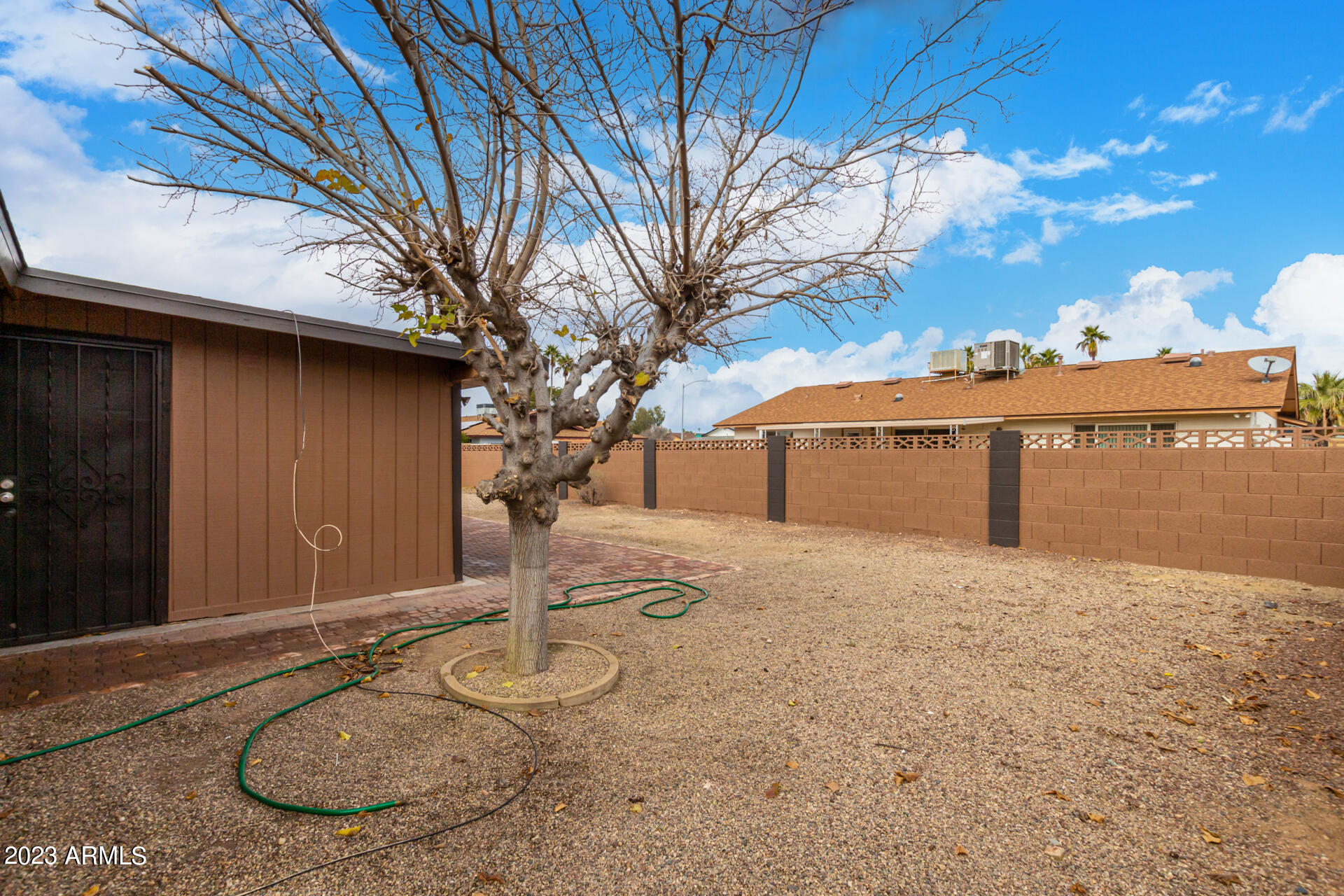 5256 W ACAPULCO Lane