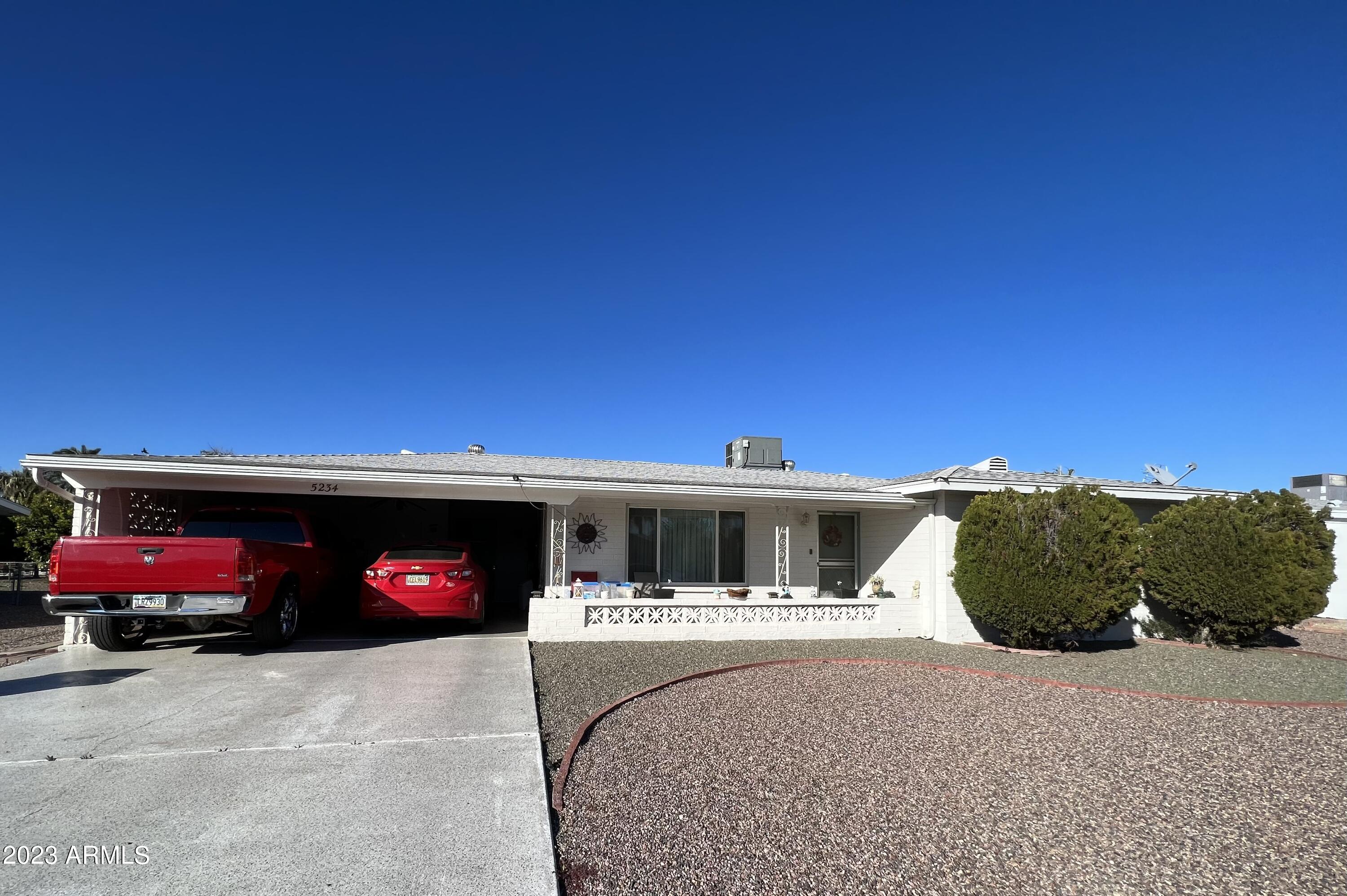 5234 E DUNCAN Street