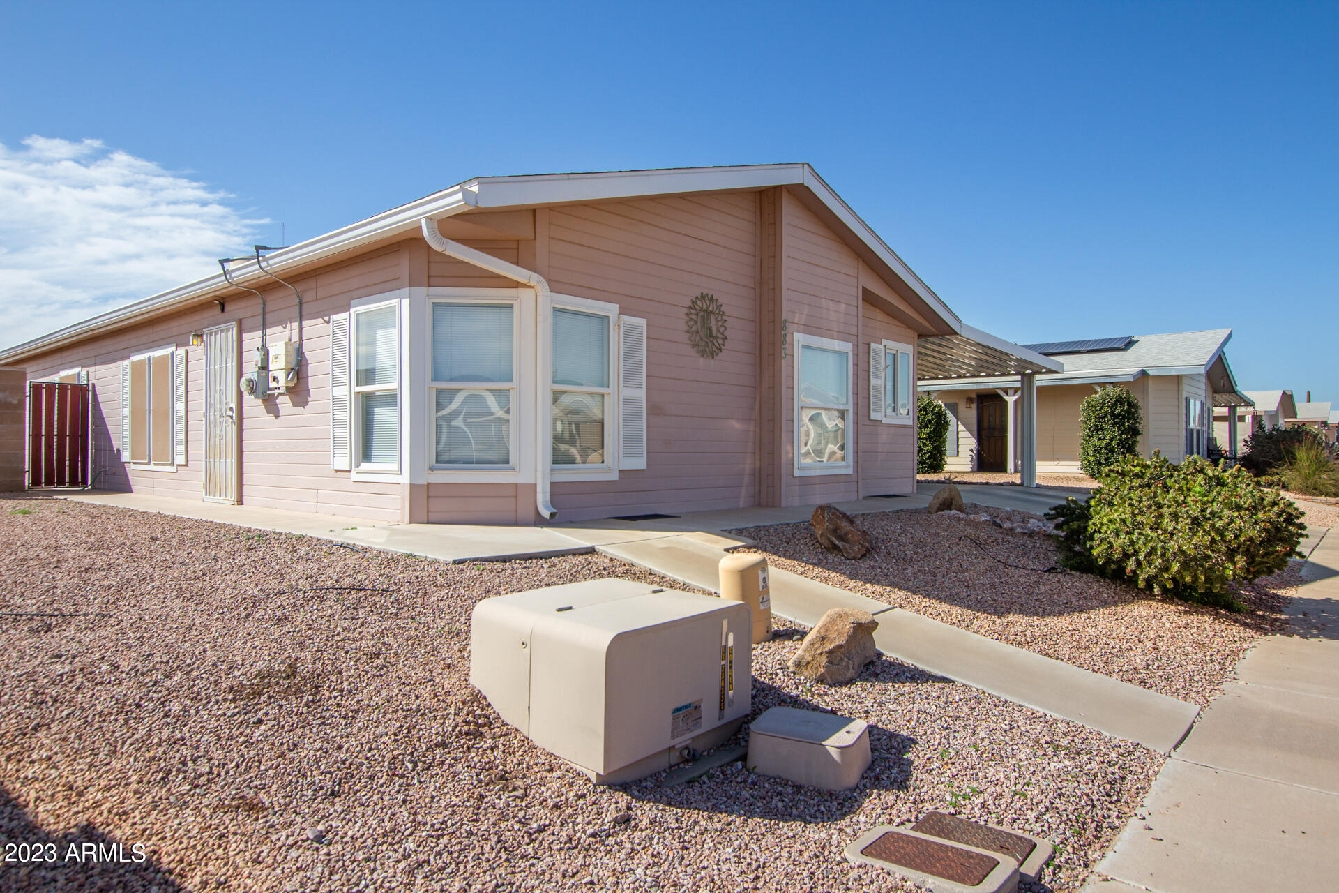 883 W MOON SHADOW Drive