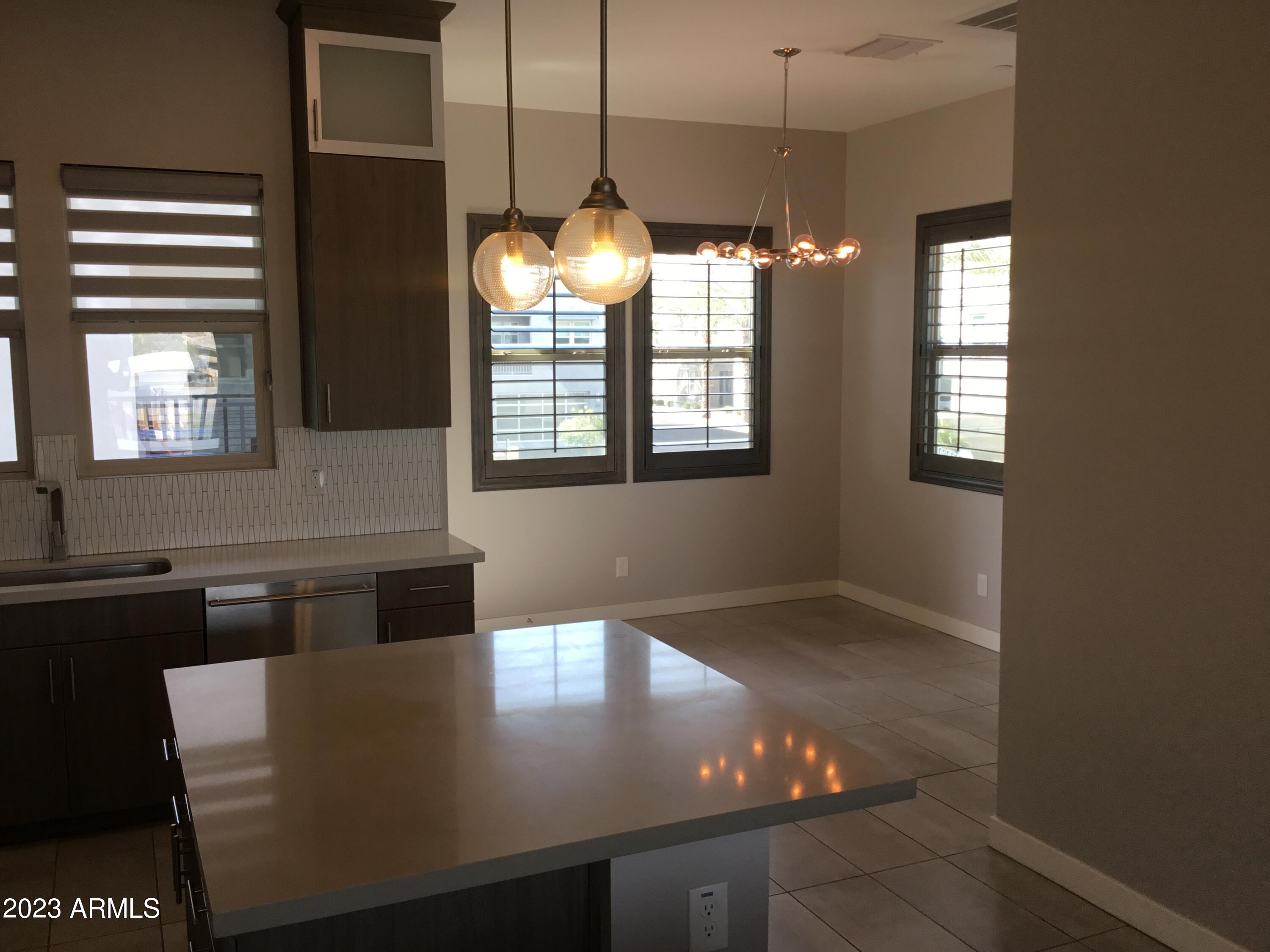 3510 N MILLER Road # 1023