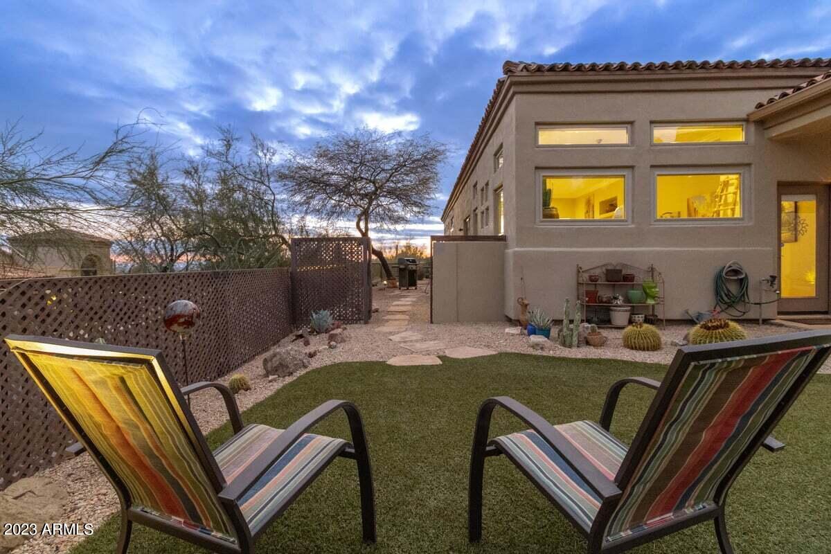 13660 E SHAW BUTTE Drive