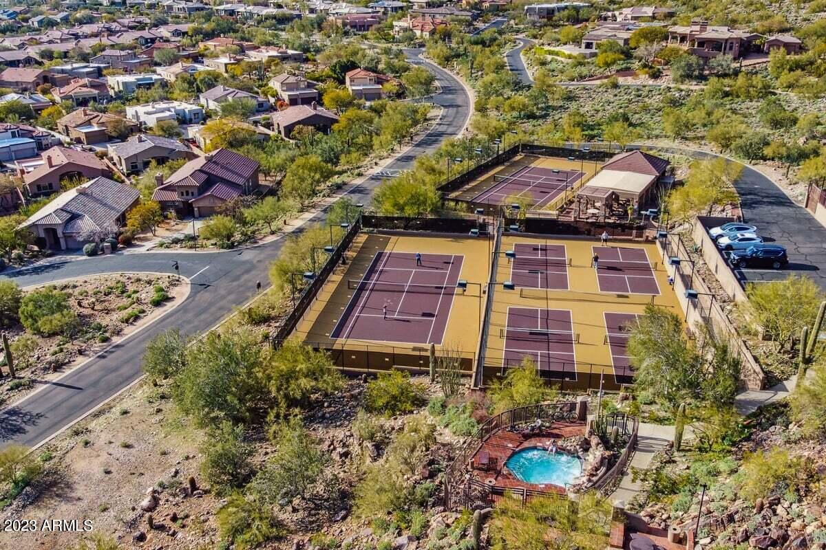 13660 E SHAW BUTTE Drive
