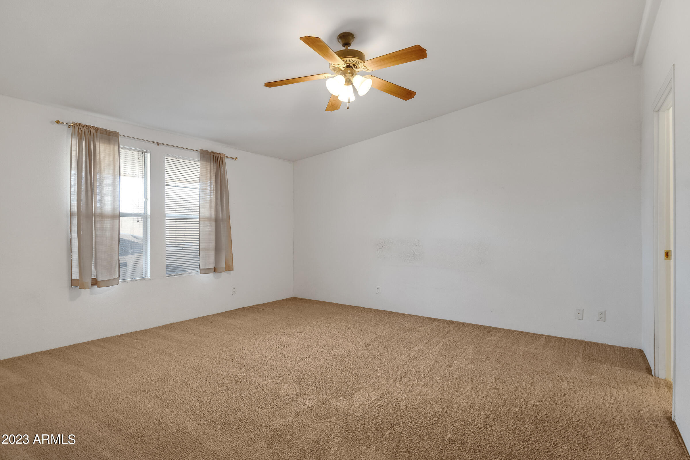 16426 N 32nd Place