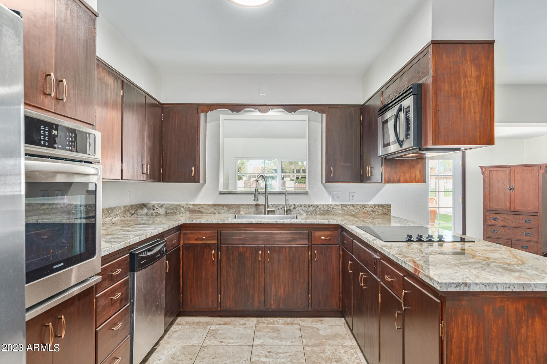 638 S REVOLTA Circle