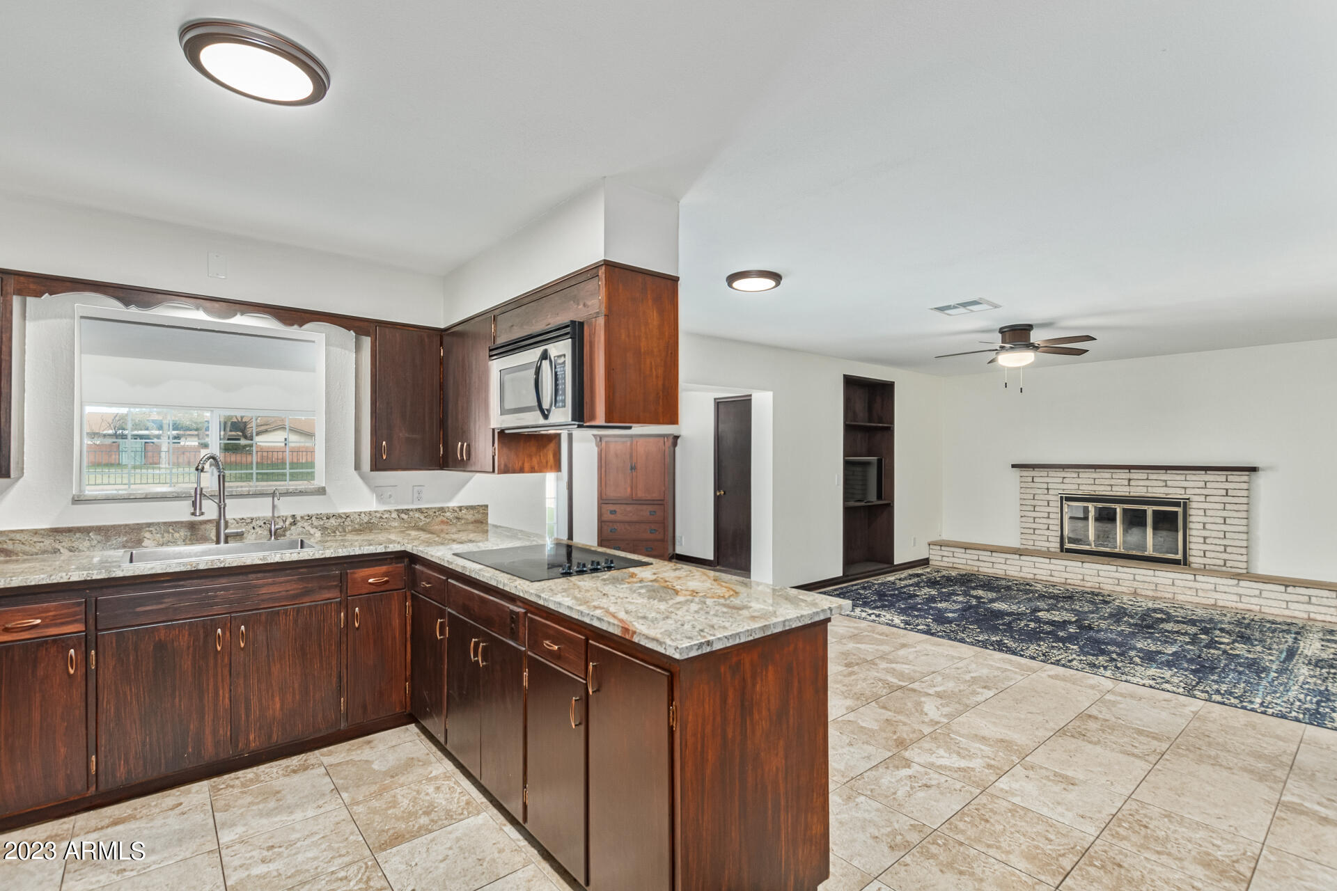 638 S REVOLTA Circle