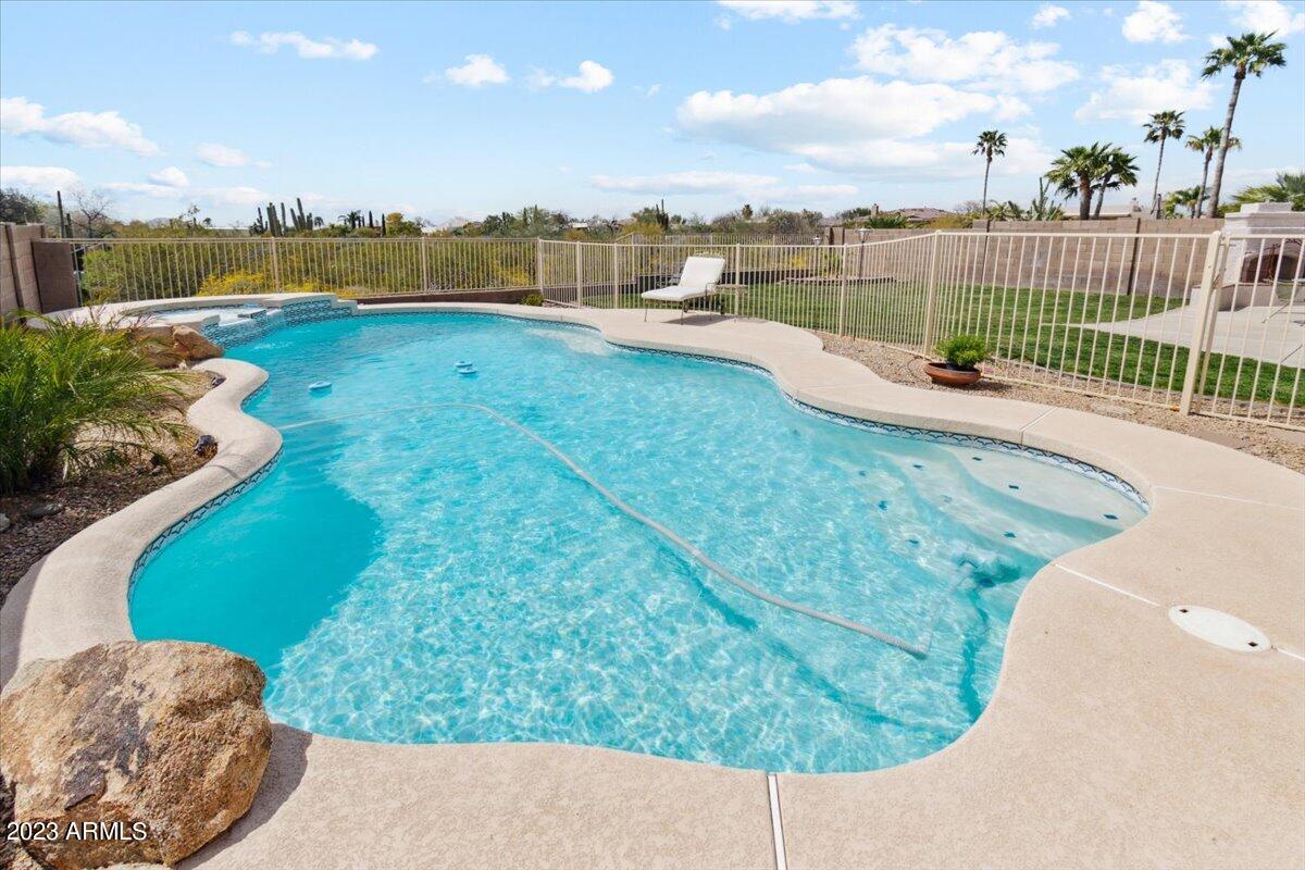 27002 N 46TH Street