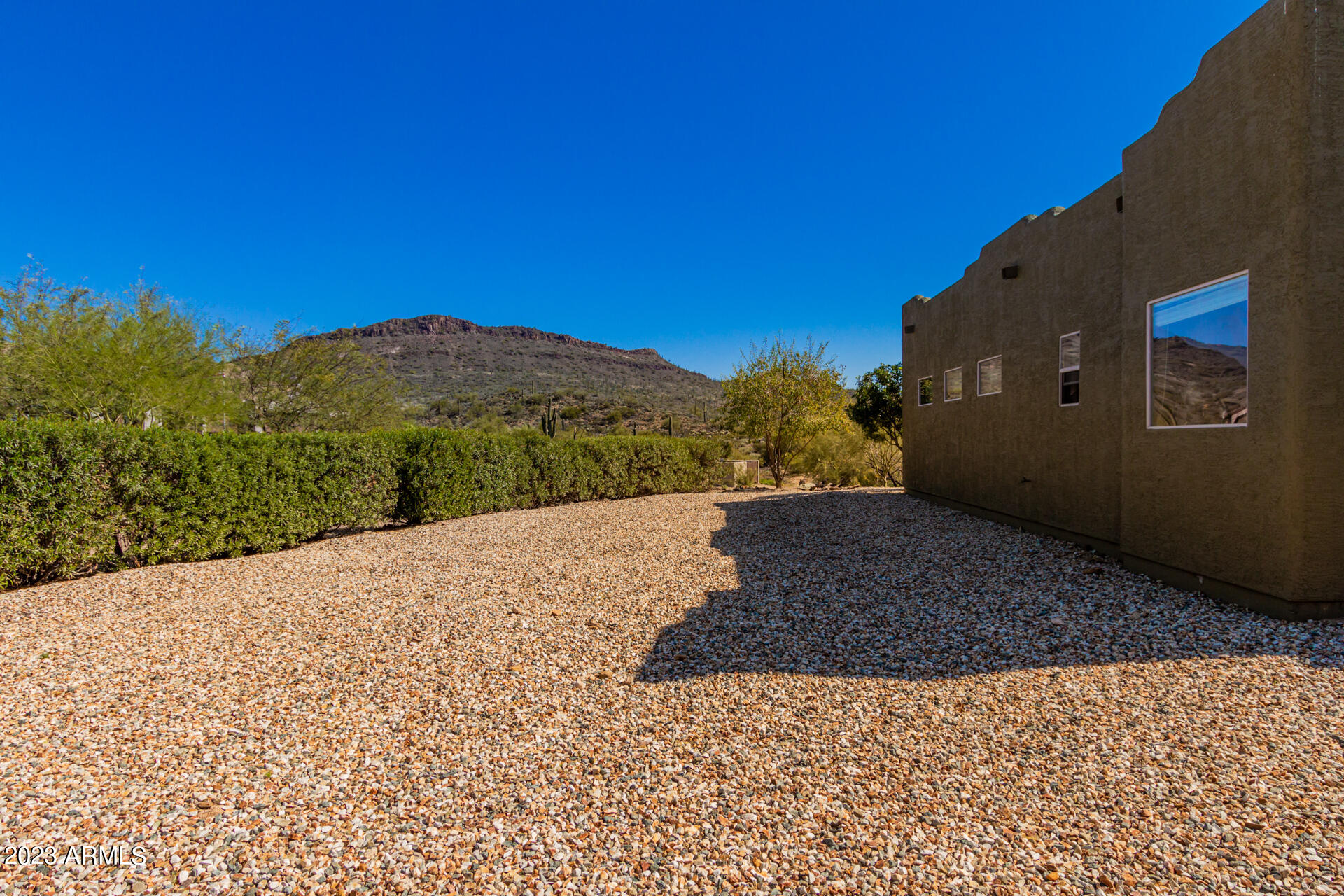 210 W YUCCA Lane