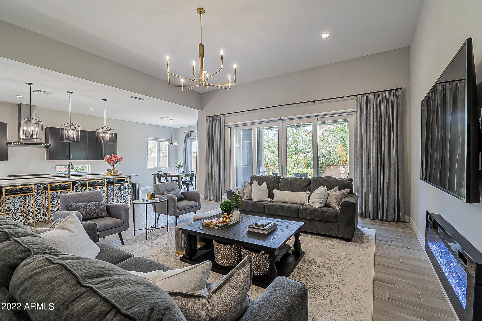 2944 S SANDSTONE Court