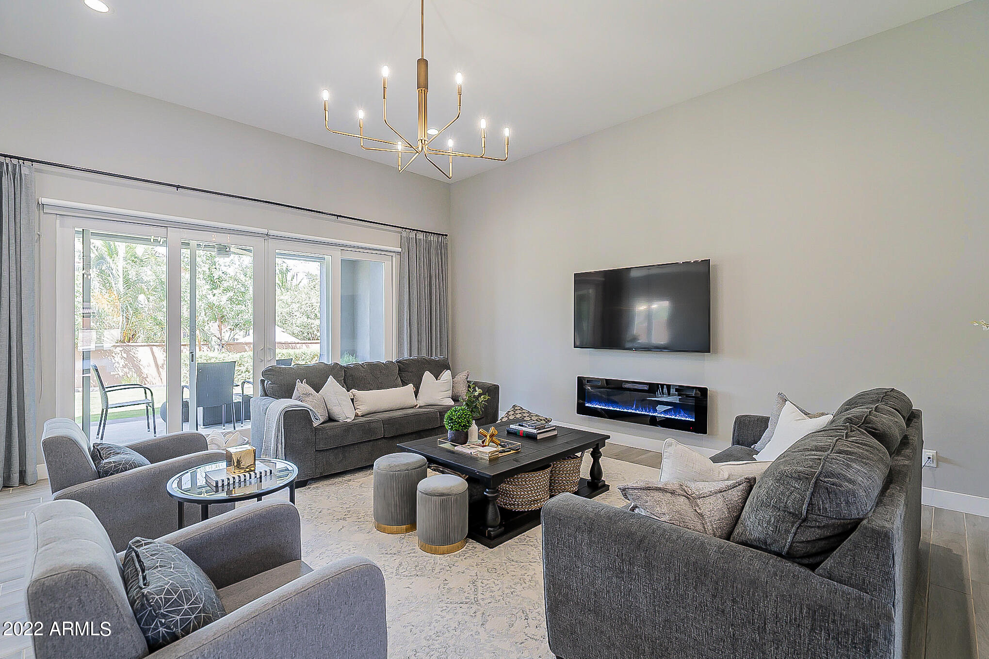 2944 S SANDSTONE Court
